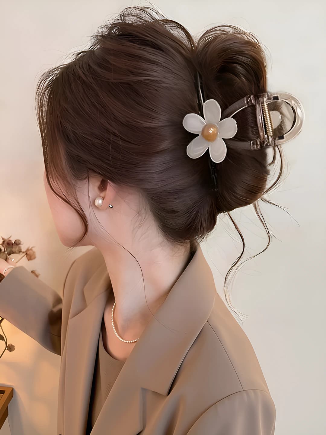 3# Beige flower clip 13 cm