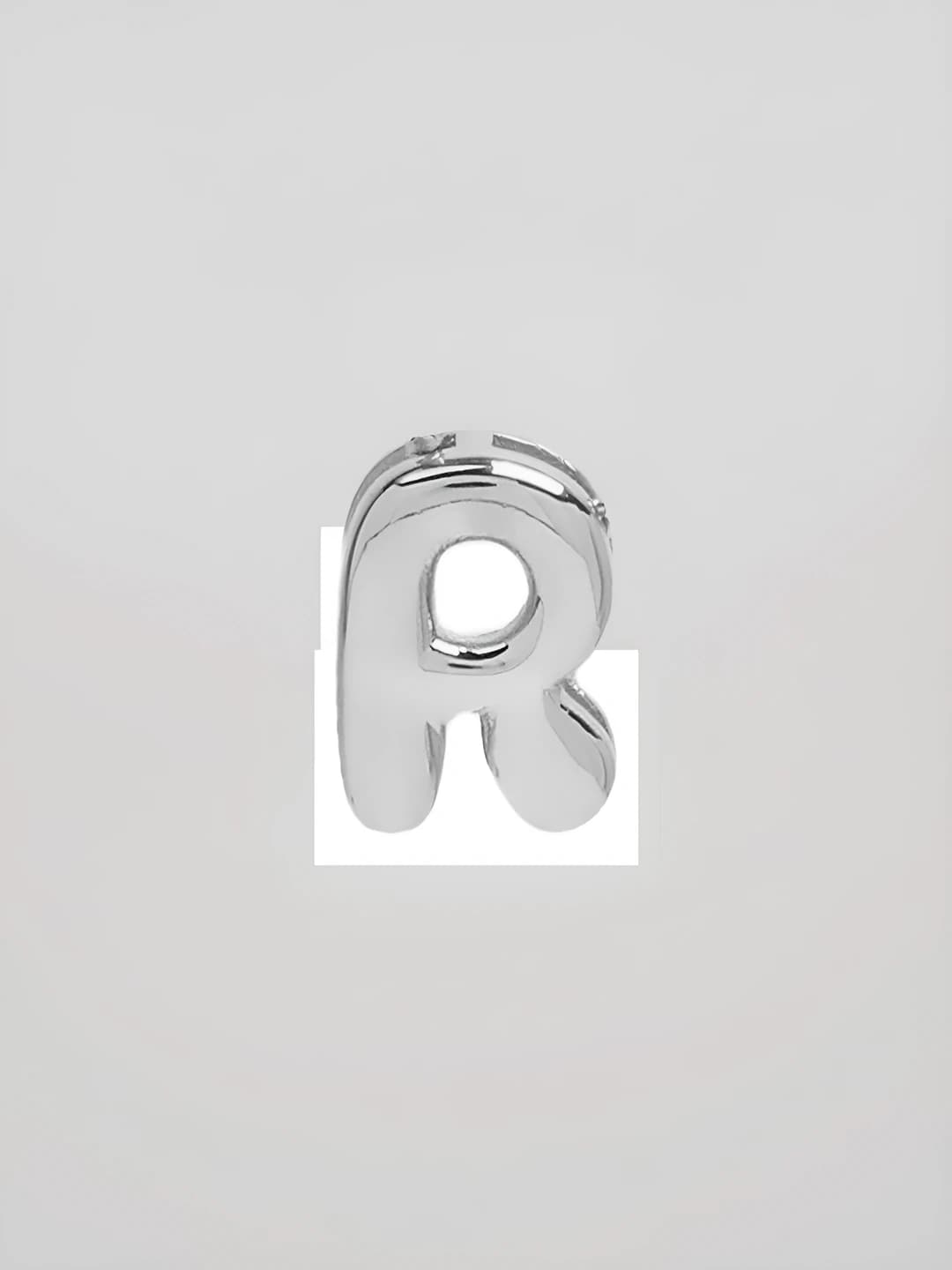 White gold R (pendant)