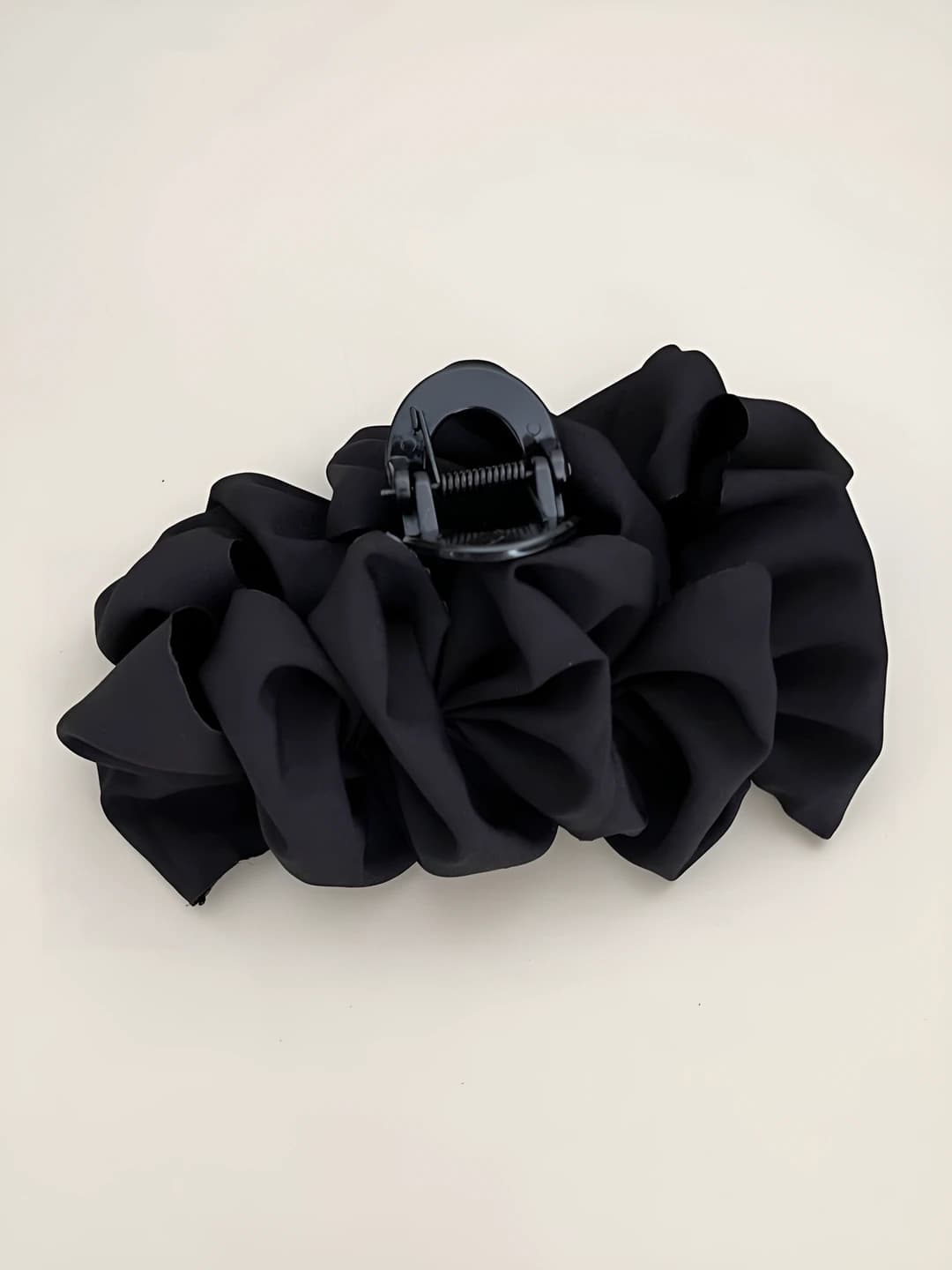 Black bubble clip