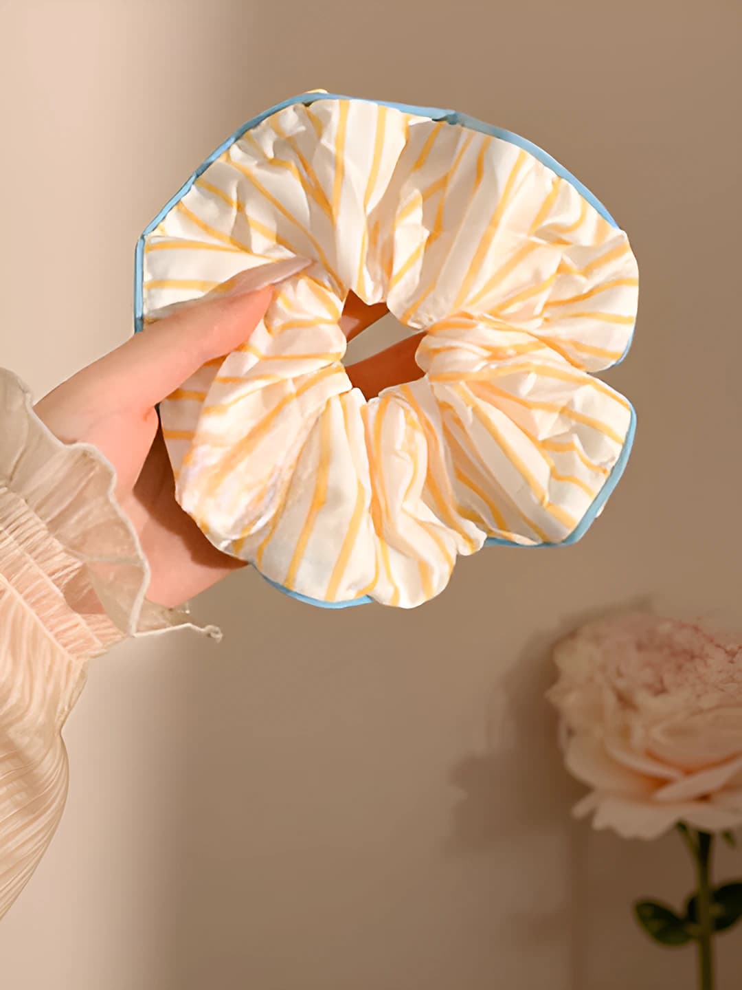 1# Yellow striped large scrunchie ~16 cm