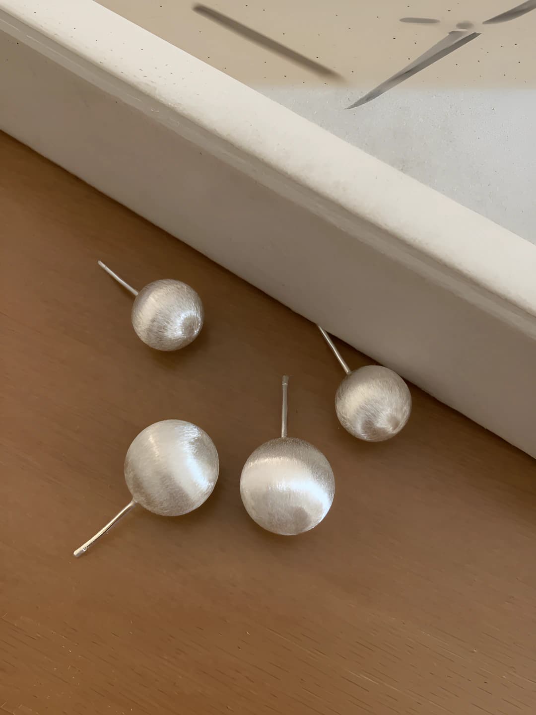 Women's Korean style geometric stud earrings