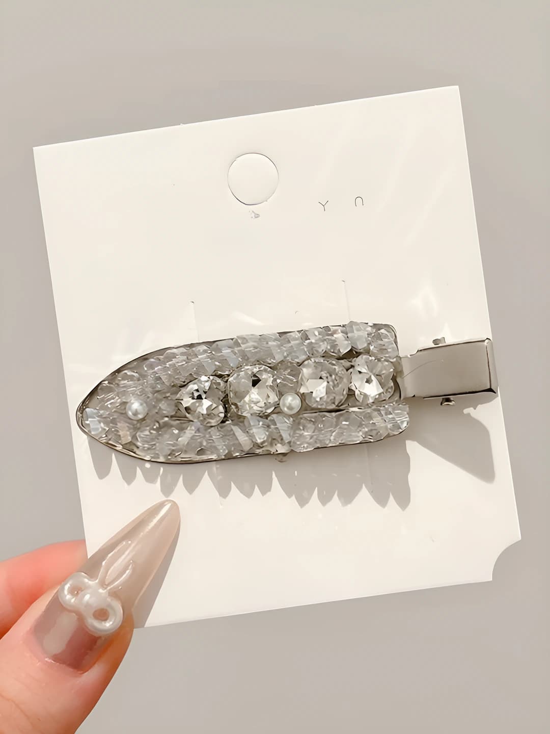 White crystal, 6.8 cm