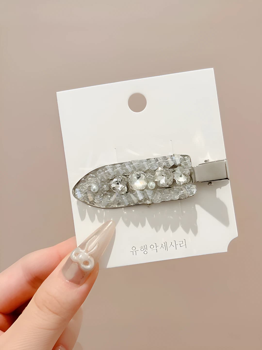 Oq kristal, 6.8 sm