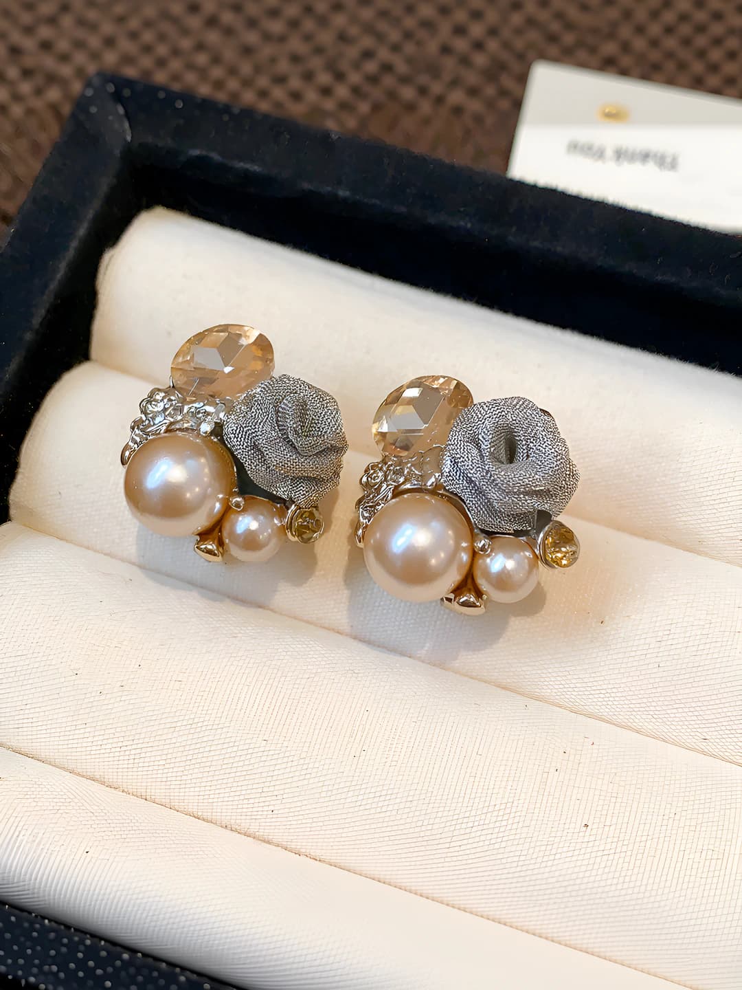 8 Silver pin - Coffee