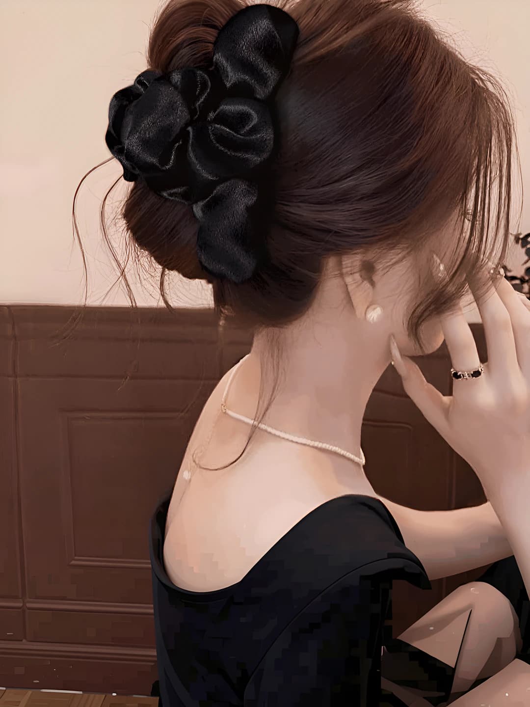 1# Black ruffled cloud claw clip 12.5cm