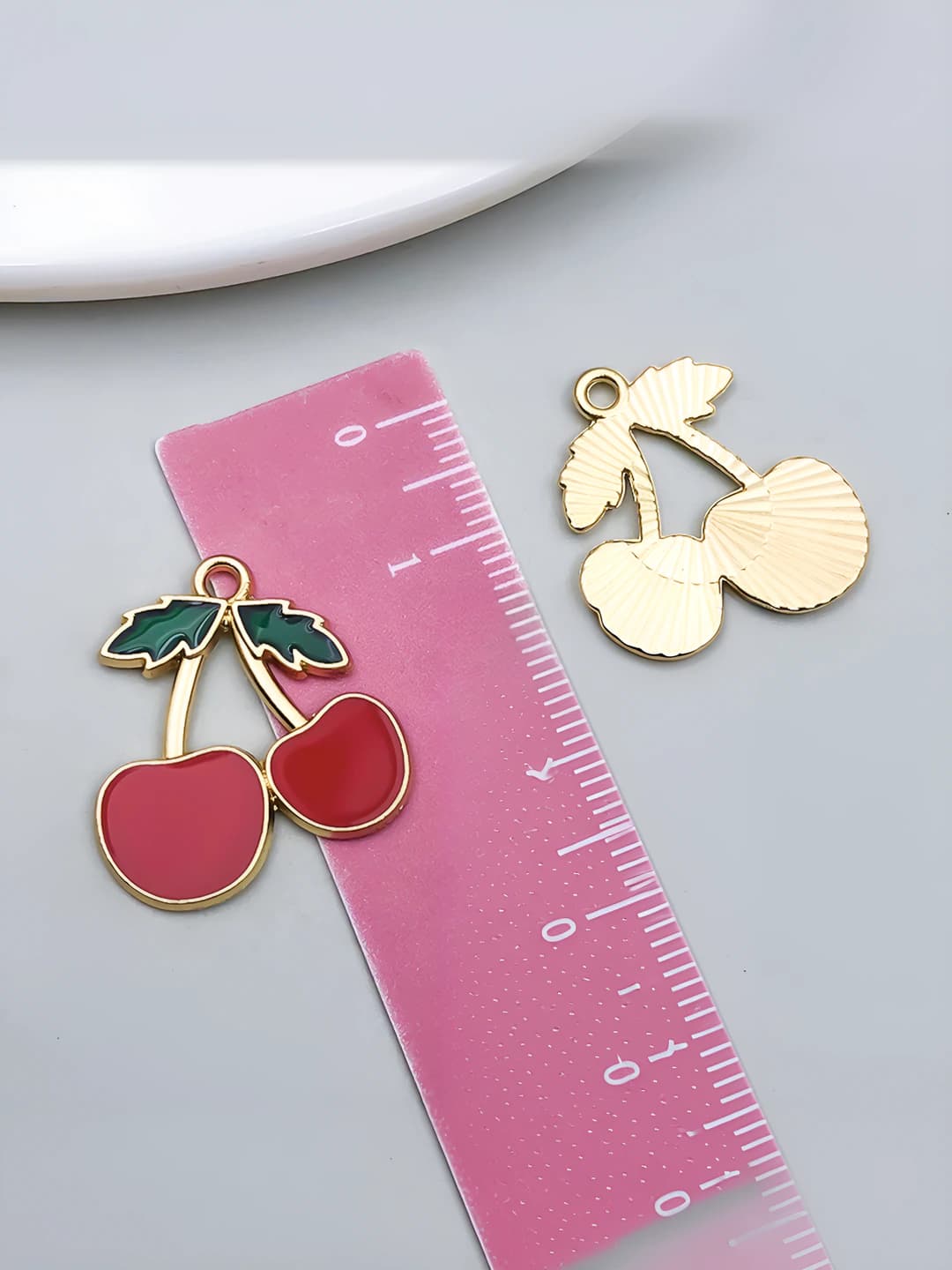 1 шт Красная эпоксидная вишня 22x21mm-1.5g