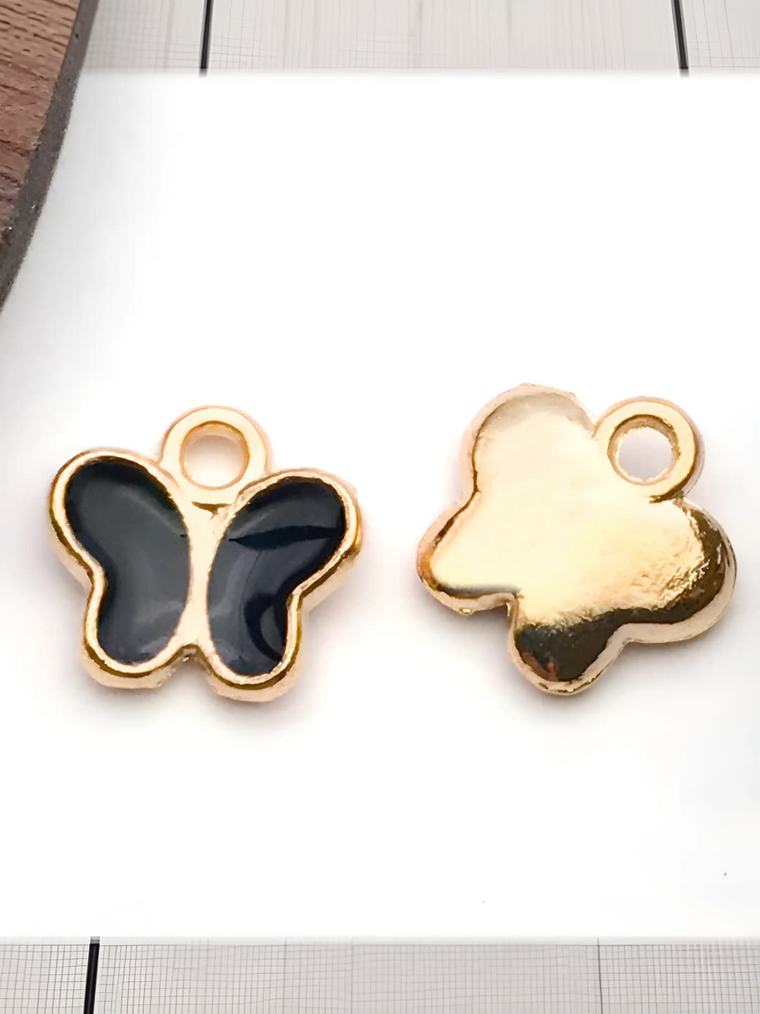 1 pc butterfly 8.5x8mm - 0.2g - 11918