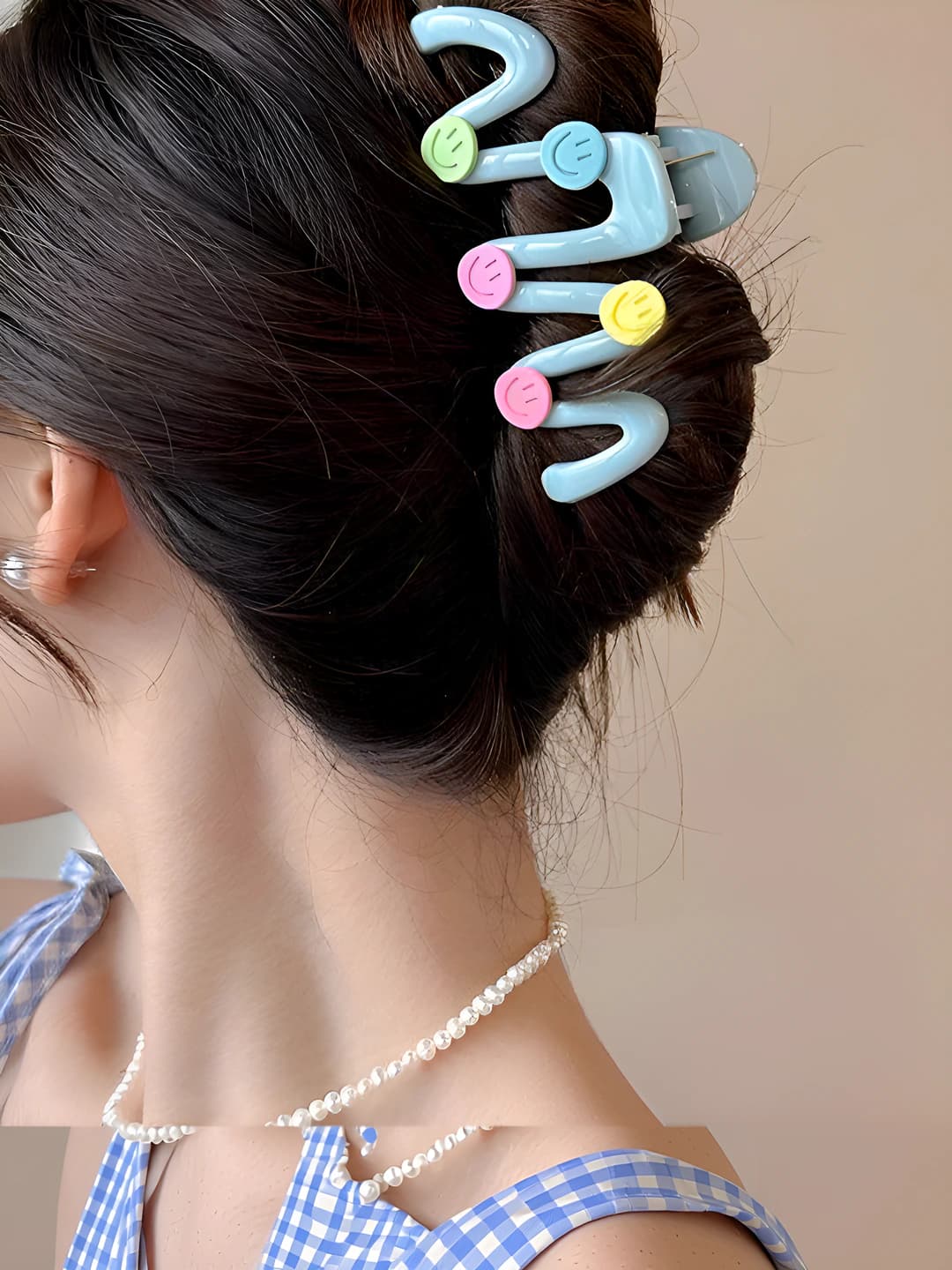1# Blue wavy clip approx 11 cm
