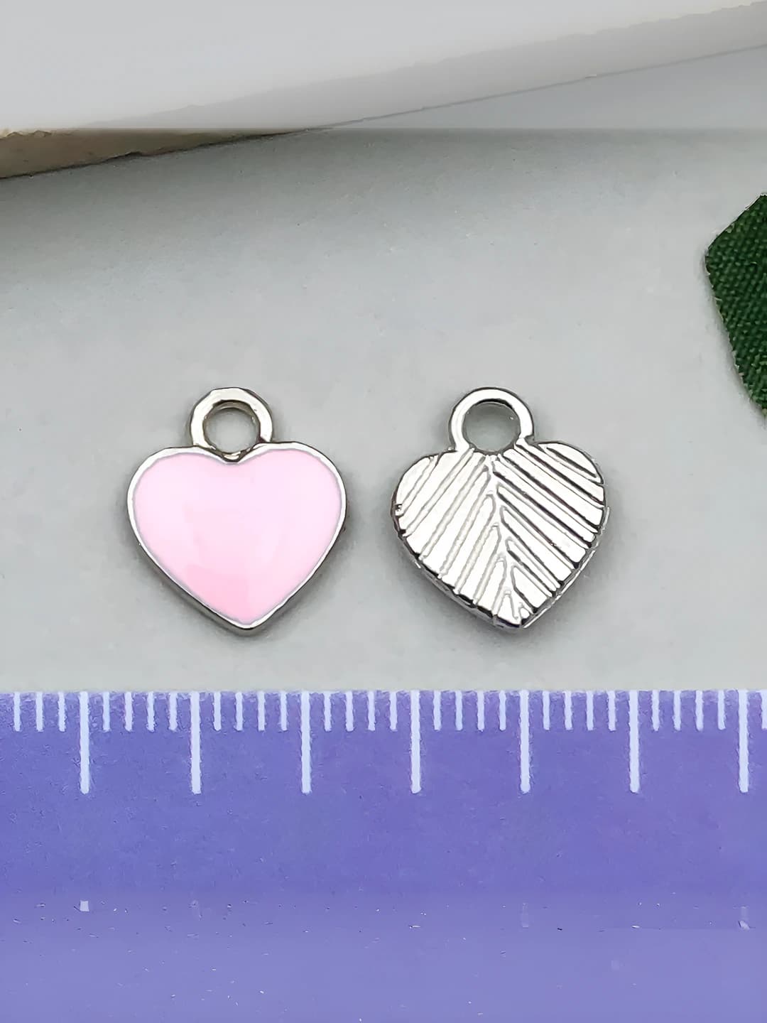 Розовое сердце 10x12mm