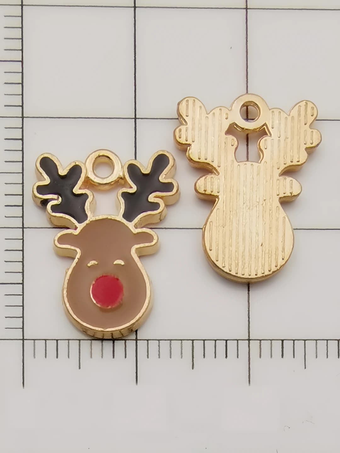 10919-Resin reindeer 13x17mm