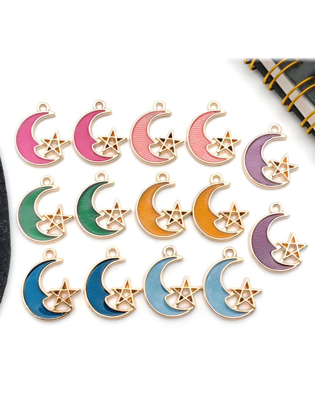 Ayollar uchun koreys uslubida oq ayor va yulduz shaklidagi DIY sharmlar, qotishma metall, moy tomchilash texnologiyasi