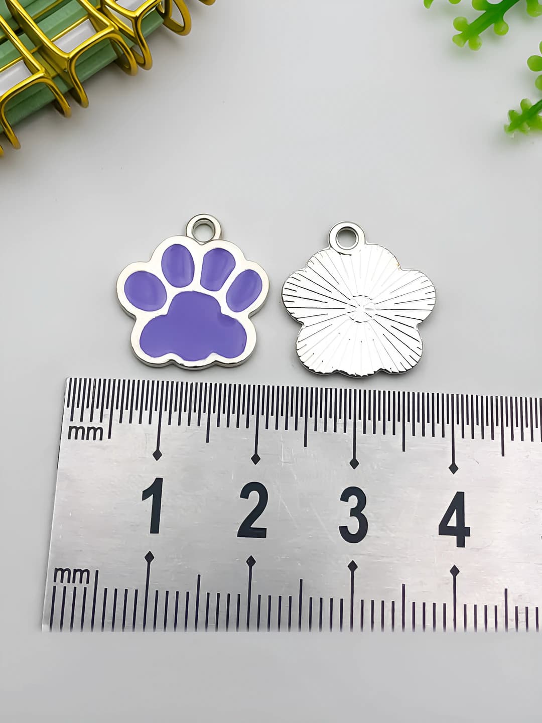Коготь кошки 17.5x16.5mm-1.1g