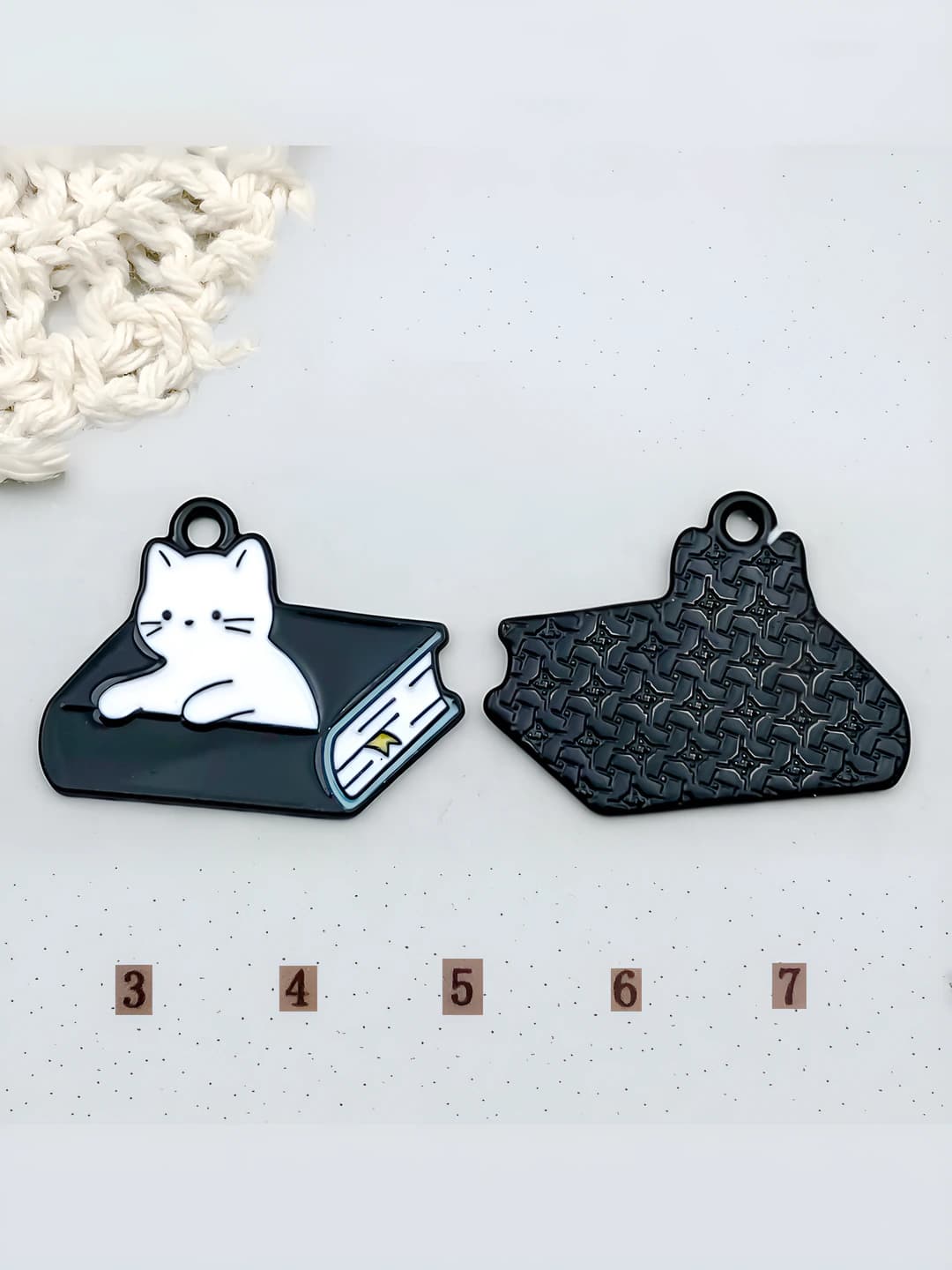1 pc bear, book, 26x20mm, 1.7g