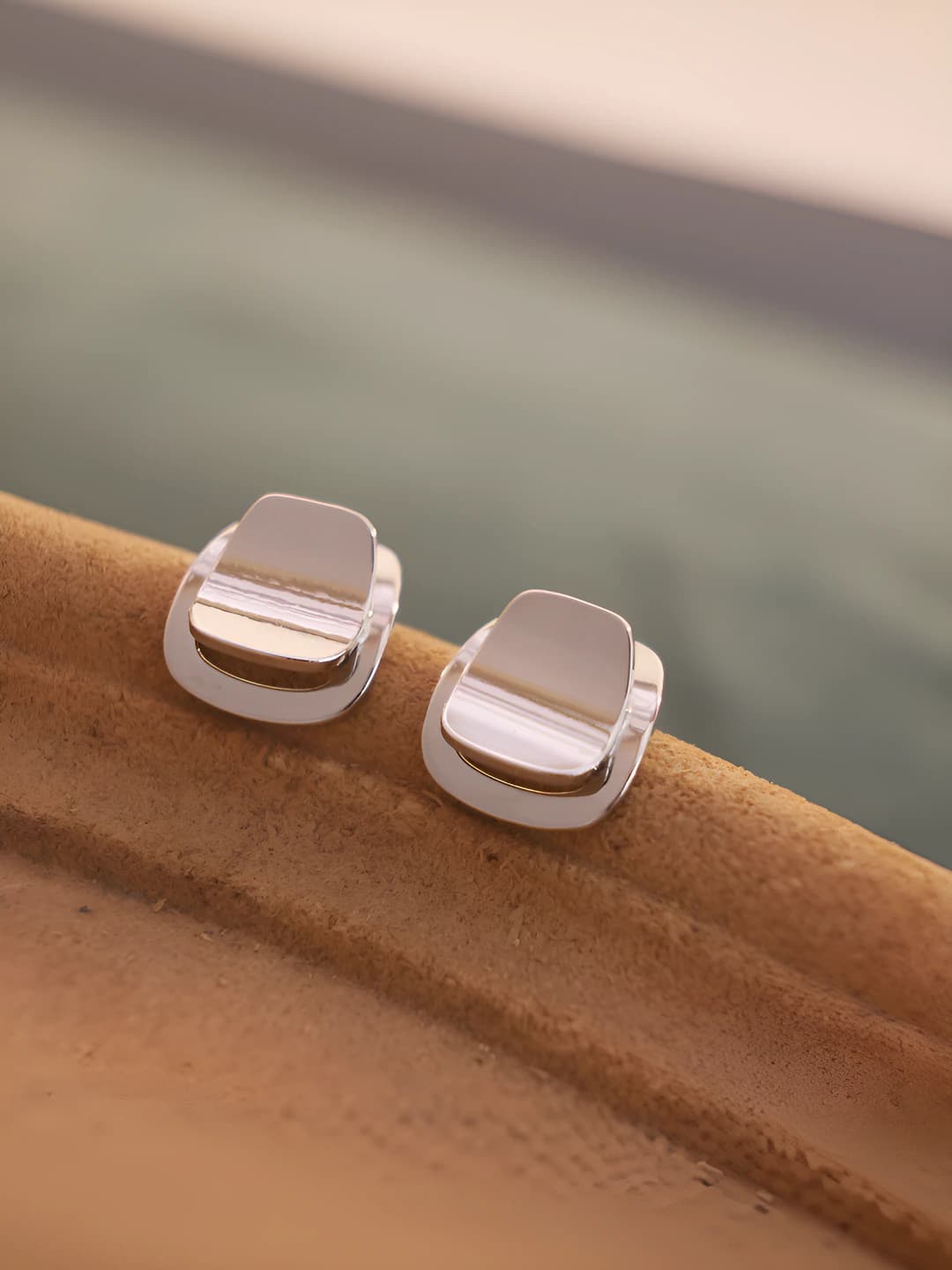 Silver geometric double-layer metal studs, 1 pair