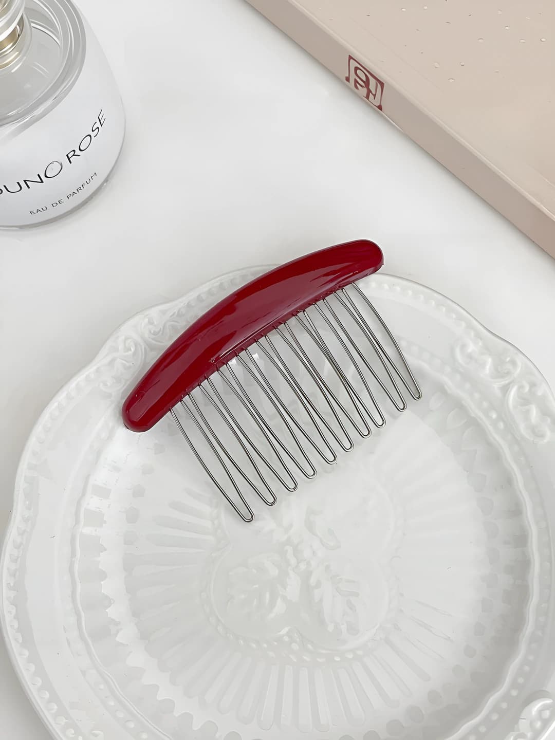 Glossy angora red