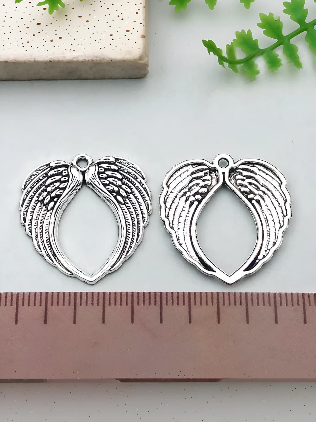 1 dona yurak shaklidagi qanot, 25x24mm, 2.1g