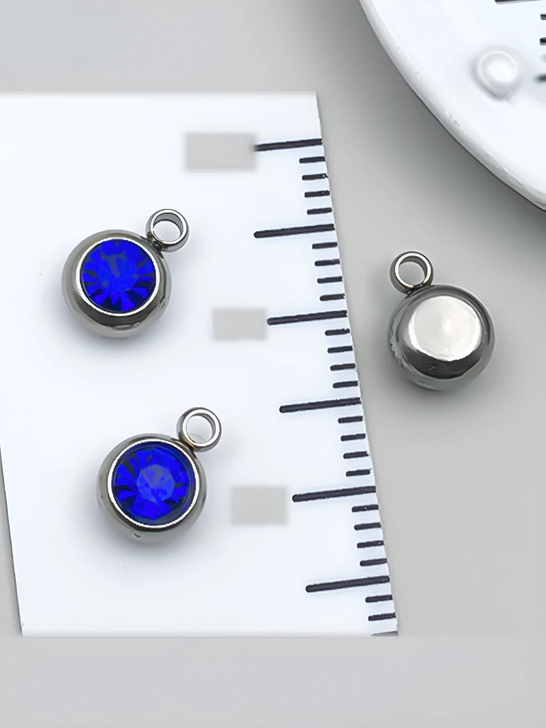 1 dona Po'lat rang 6x8.5x4mm gorizontal 1.5mm To'q ko'k 12 oy toshi-0.5g-T2952