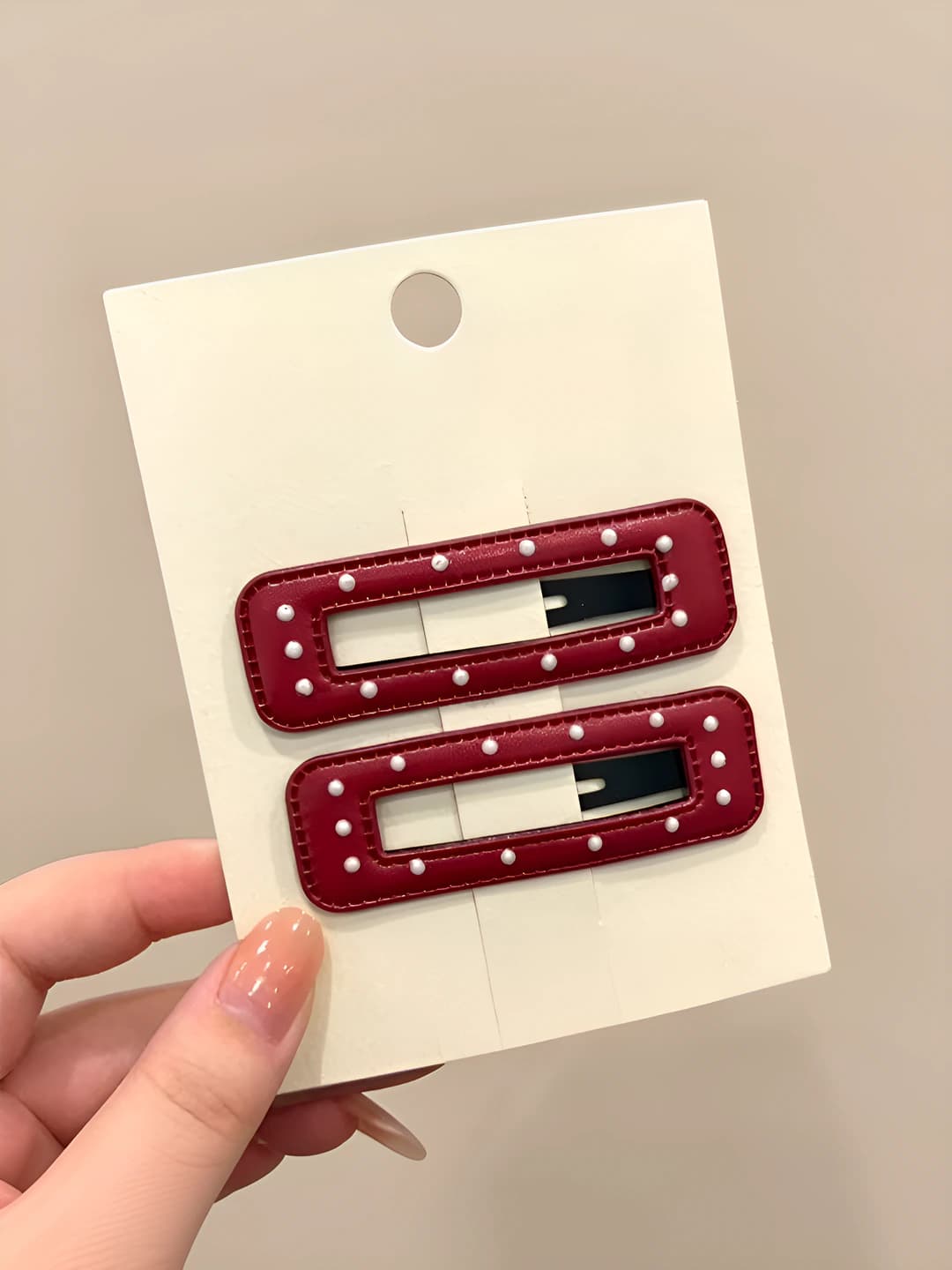 1# Wine red square pair, 7.5 cm