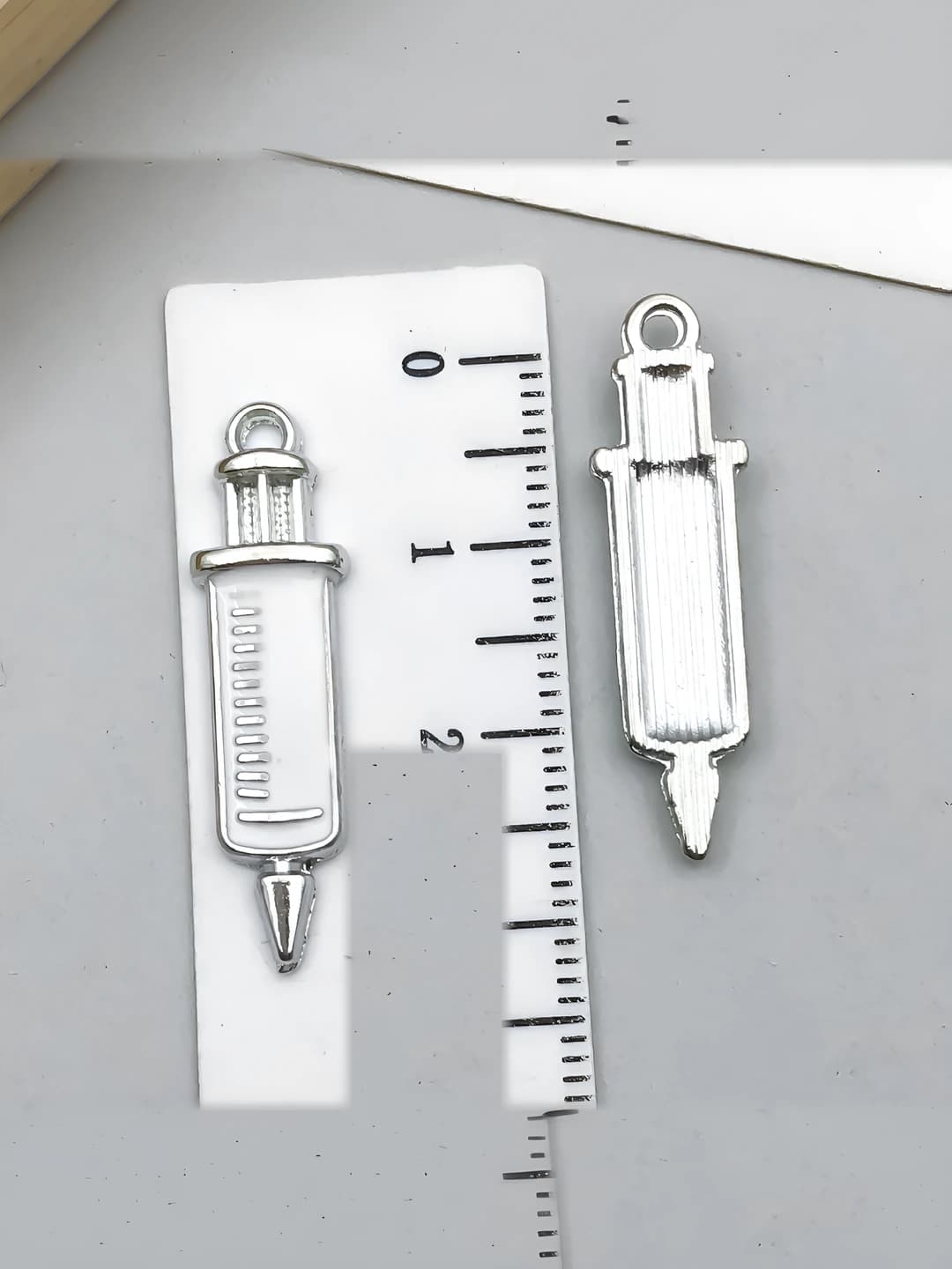 1 pc white K small white med tool syringe 30x8mm-1.3g-23225