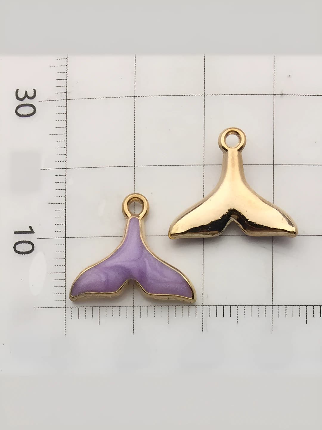 1 шт. фиолетовый эпоксидный хвост морской русалки - 15x17mm - 1.1g