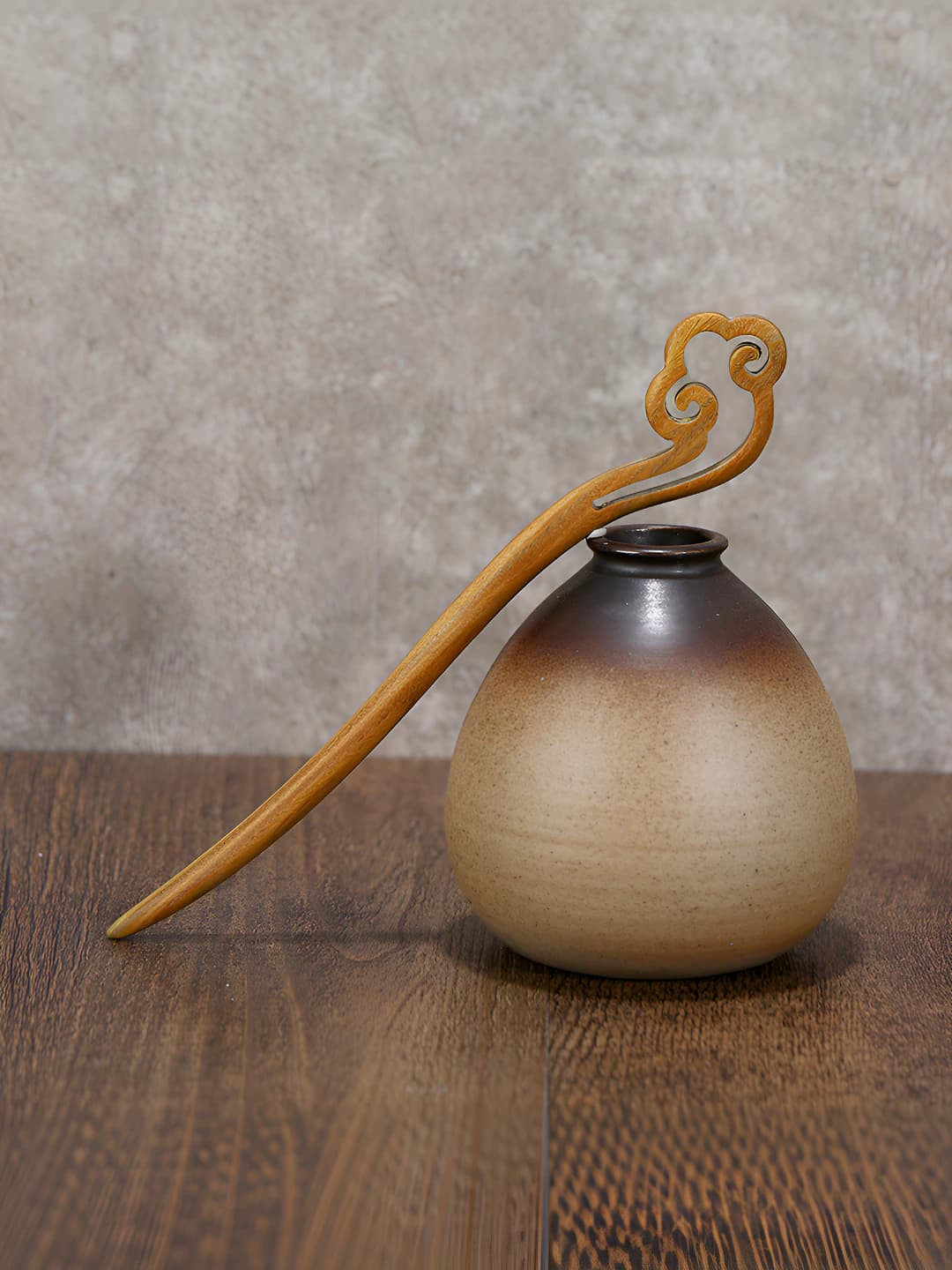 Green sandalwood, ruyi 18 cm