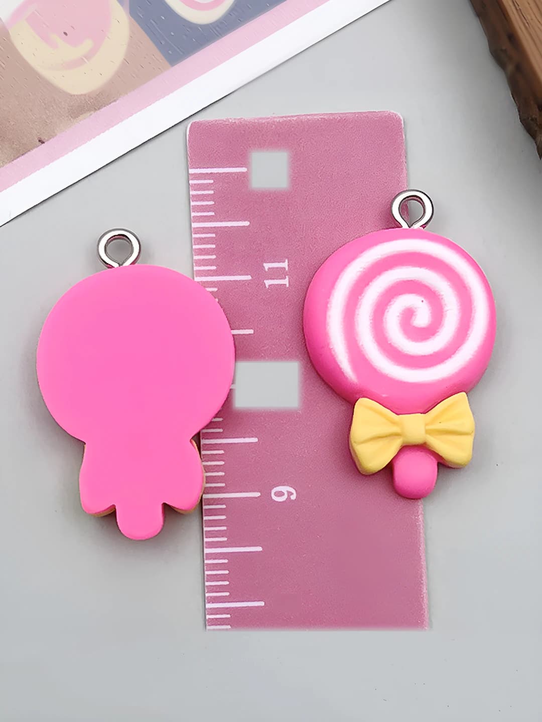 Розовый смол бантик леденец 28x18x4mm-1.2g