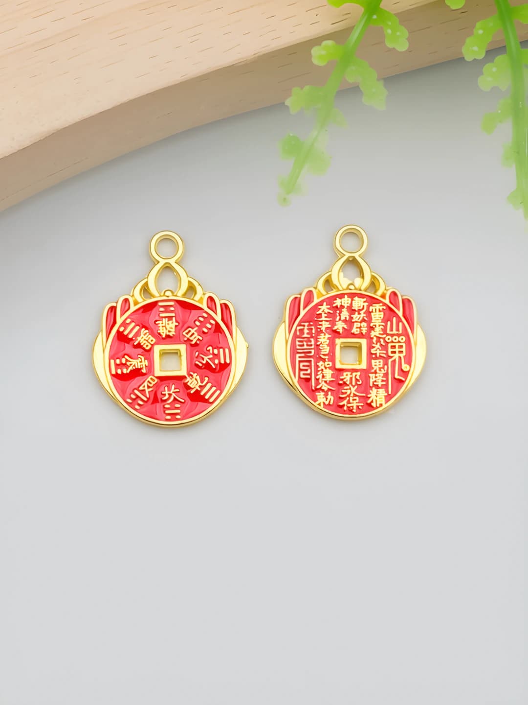 1 шт красный эпоксидный блестящий двусторонний амулет 20x15mm-1.3g