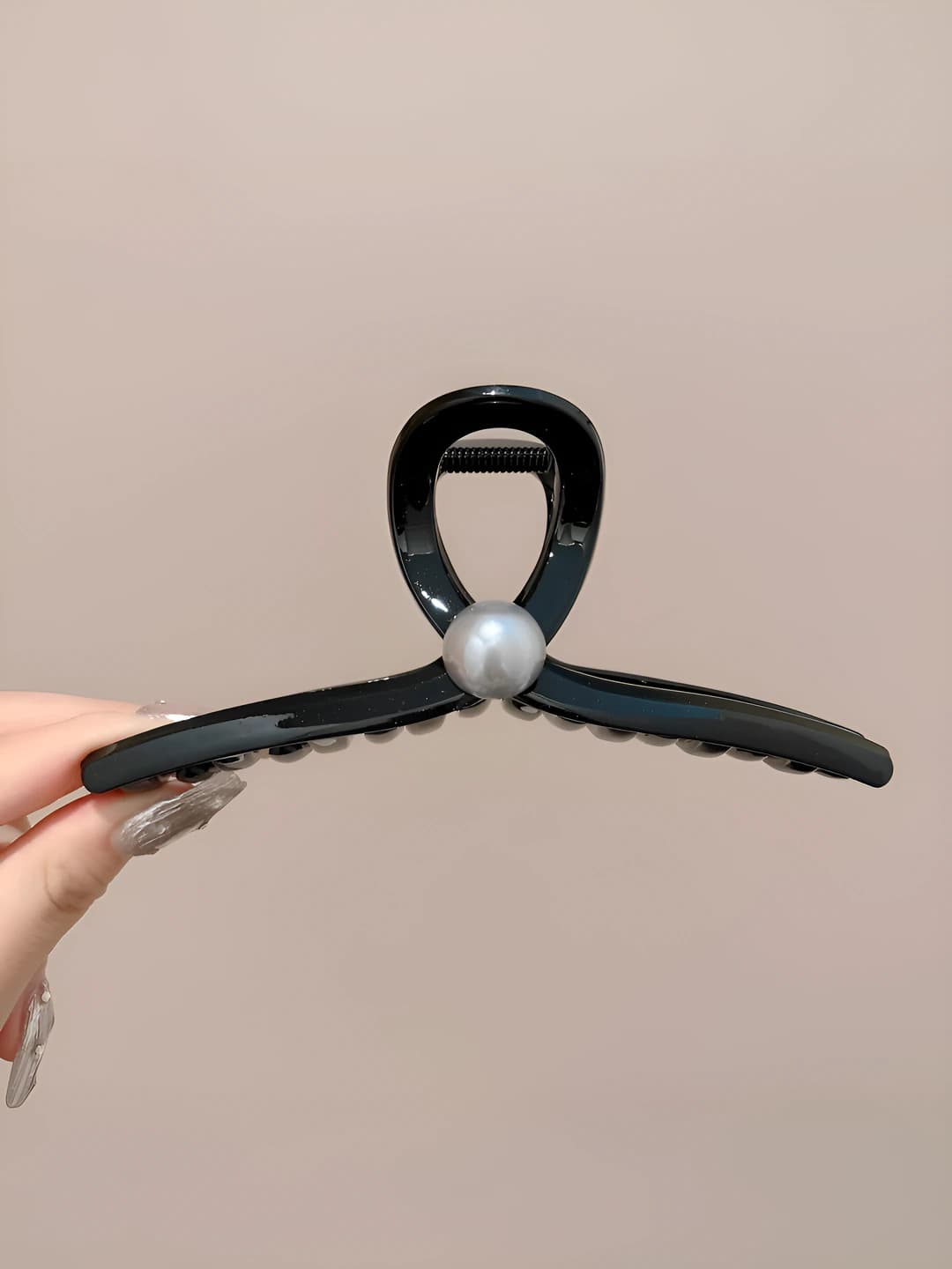 Glossy pearl clip 15 cm