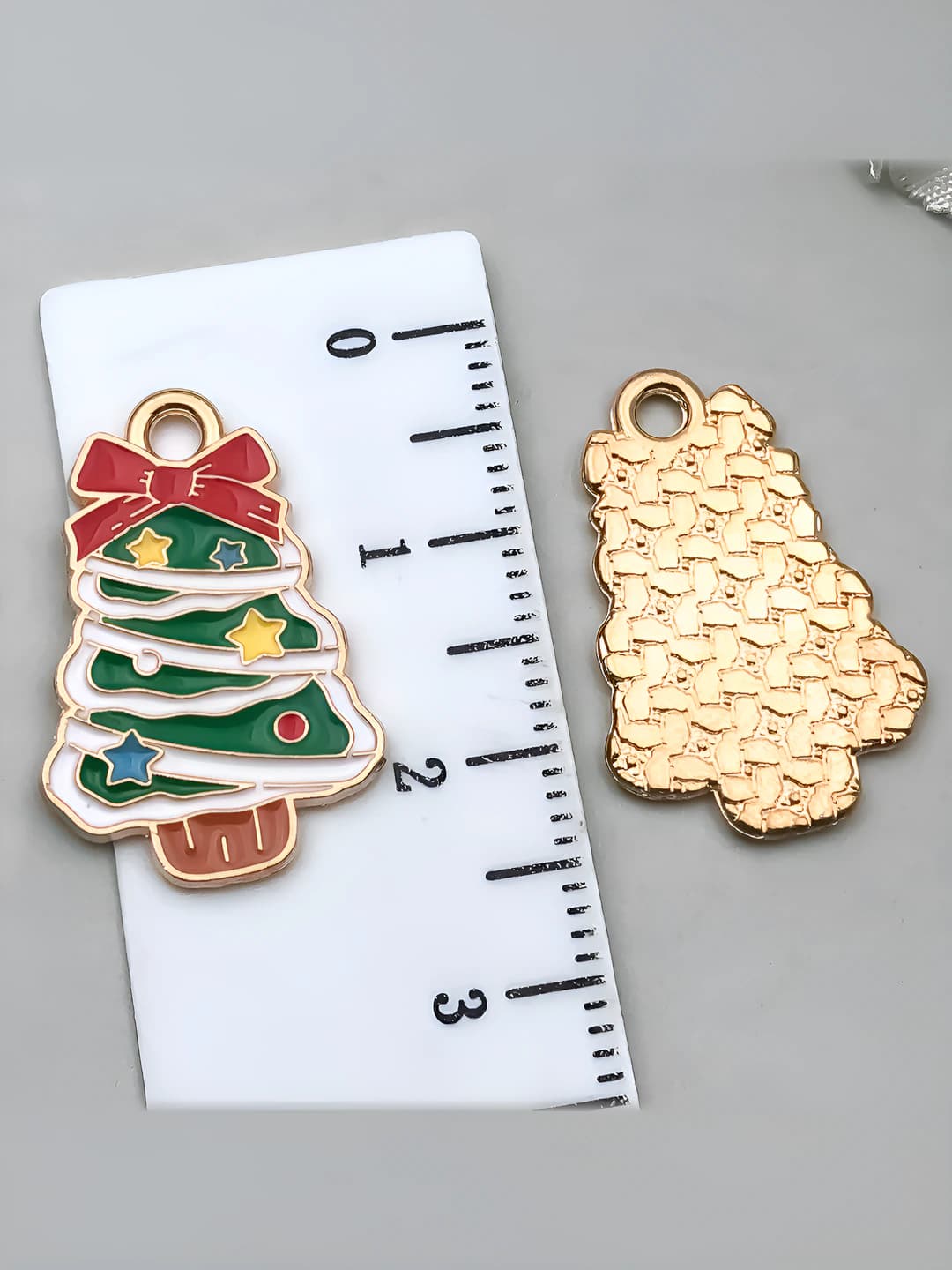Зелёная ёлка 22x15mm-1.3g