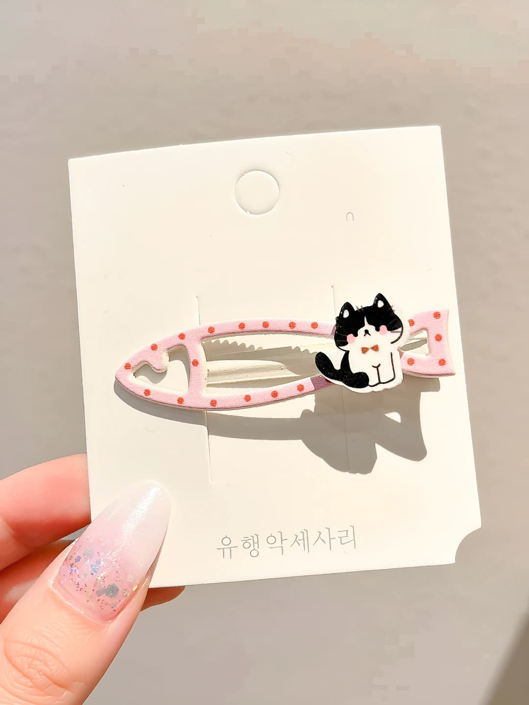 4# Pink polka dot fish-kitten clip, 6 cm