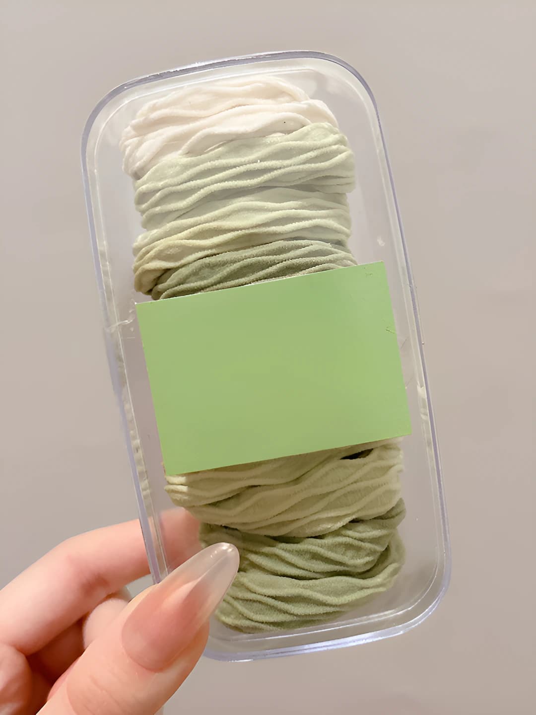 Yashil mint - to'r 10 dona, oval quti