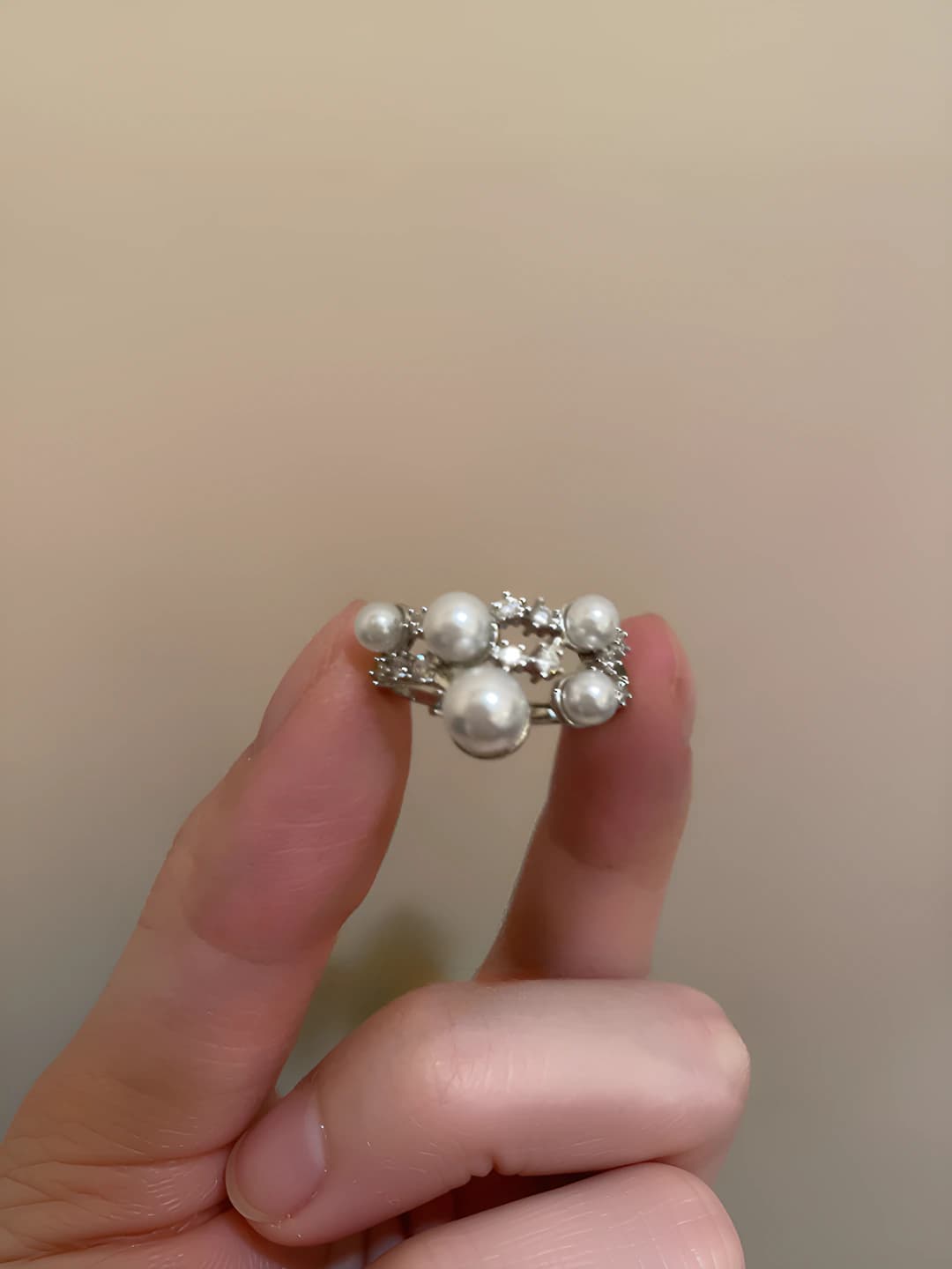Grey full zircon open pearl ring