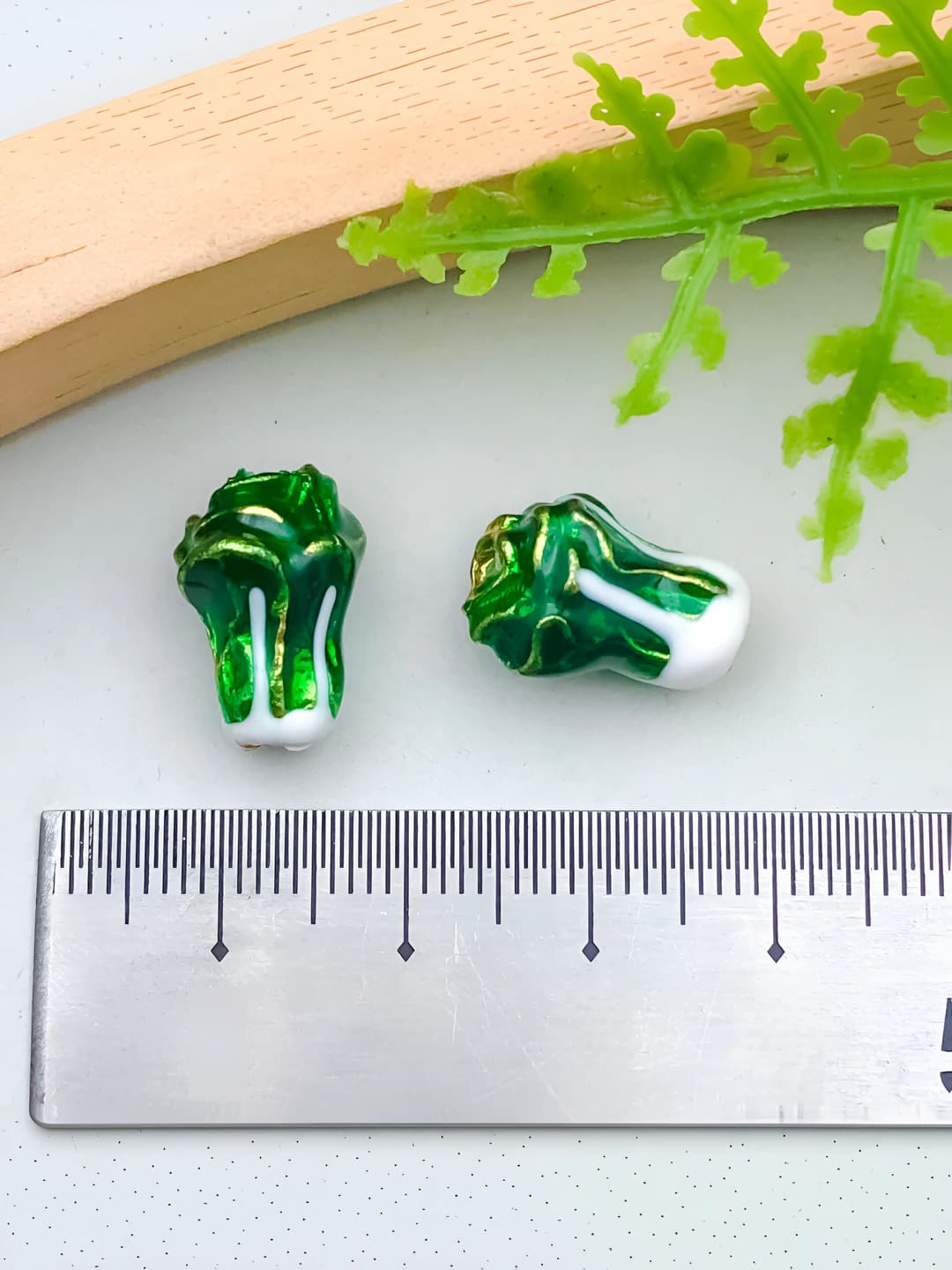 Большая бусина 'Bai Cai', 15x11mm