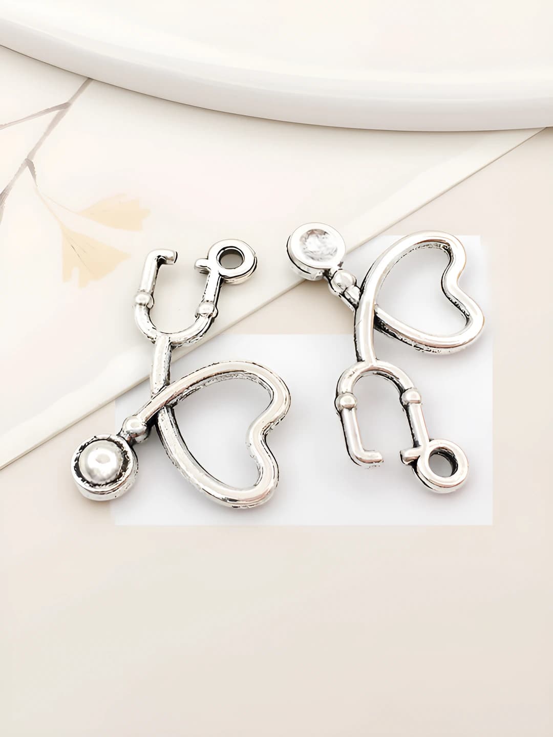 1 pc antique silver: stethoscope, 14x21mm, 0.9g