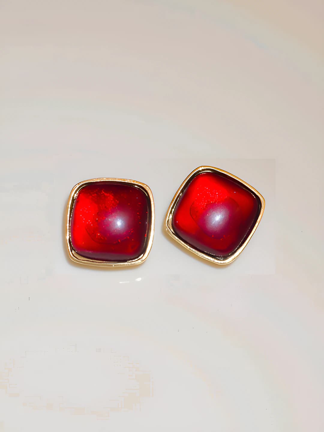 17# Silver - Gold - Red