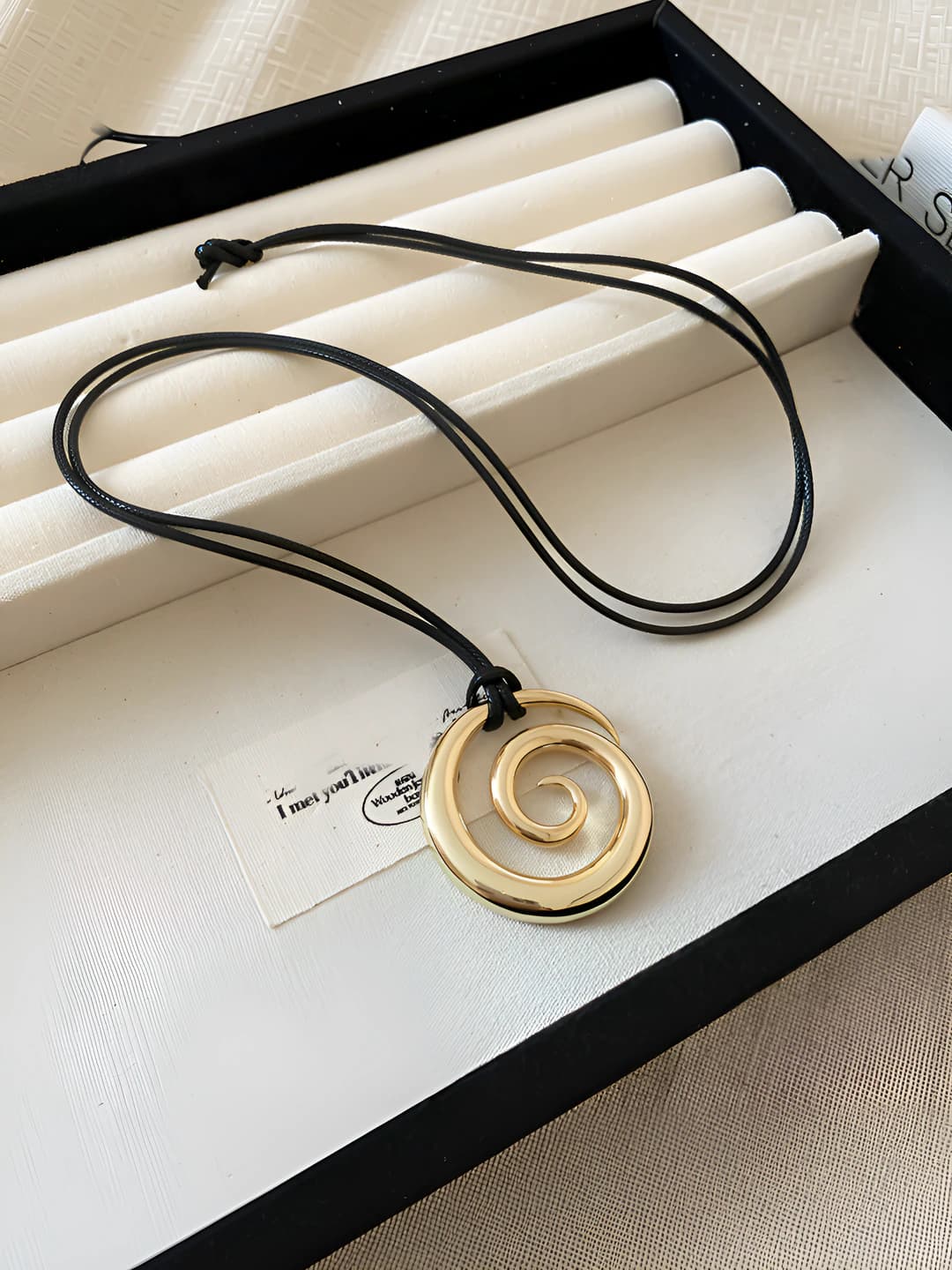 32# Necklace - Gold