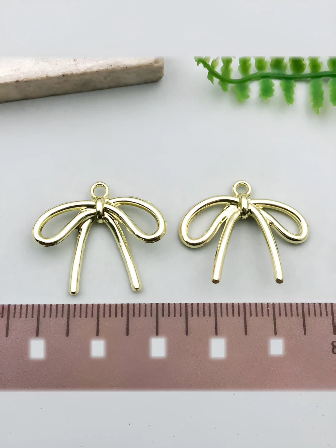 1 шт Золотой бант 20x23mm-1.4g
