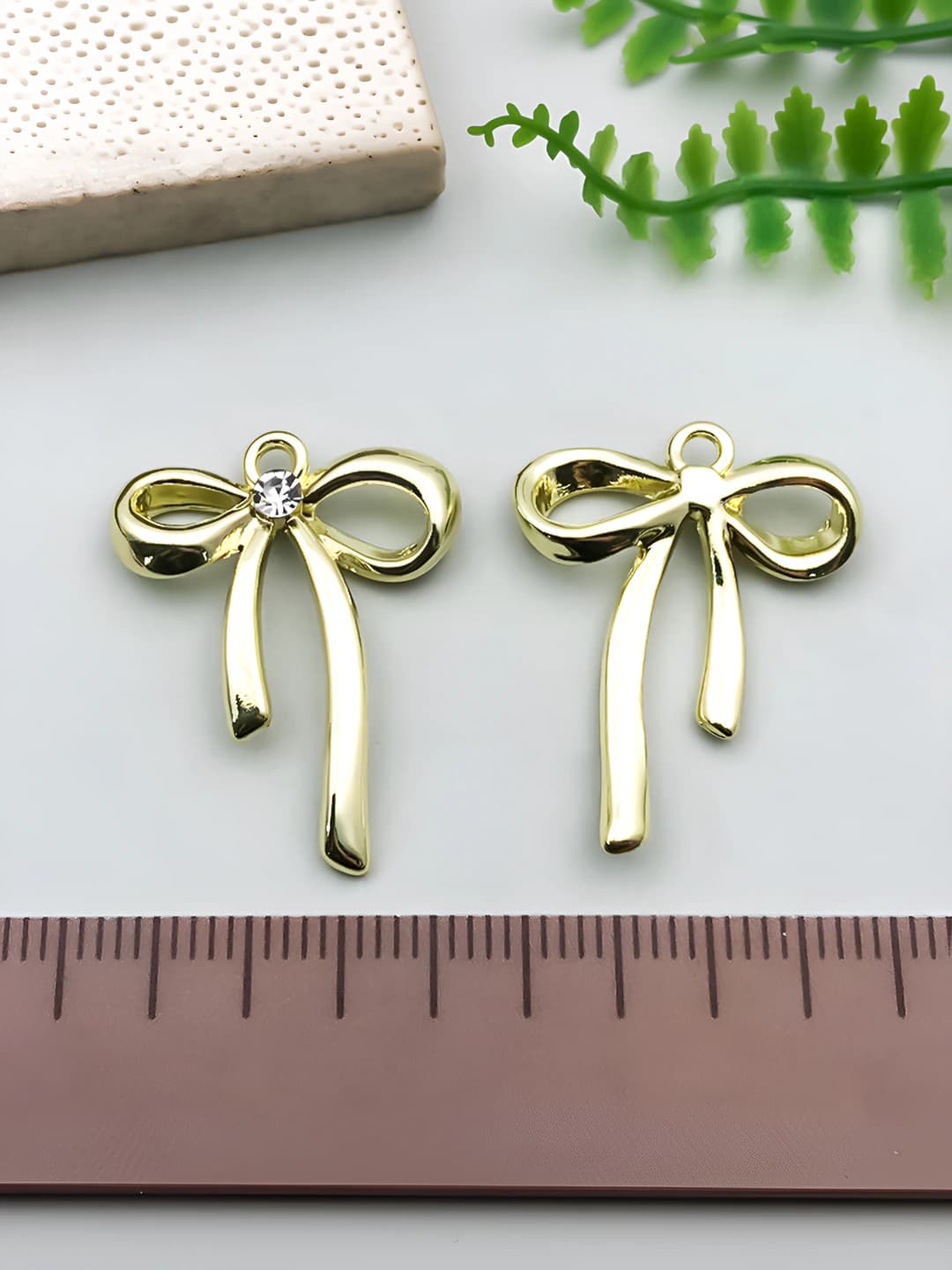 1 шт Золотой бант с кристаллами 26x20mm-1.6g