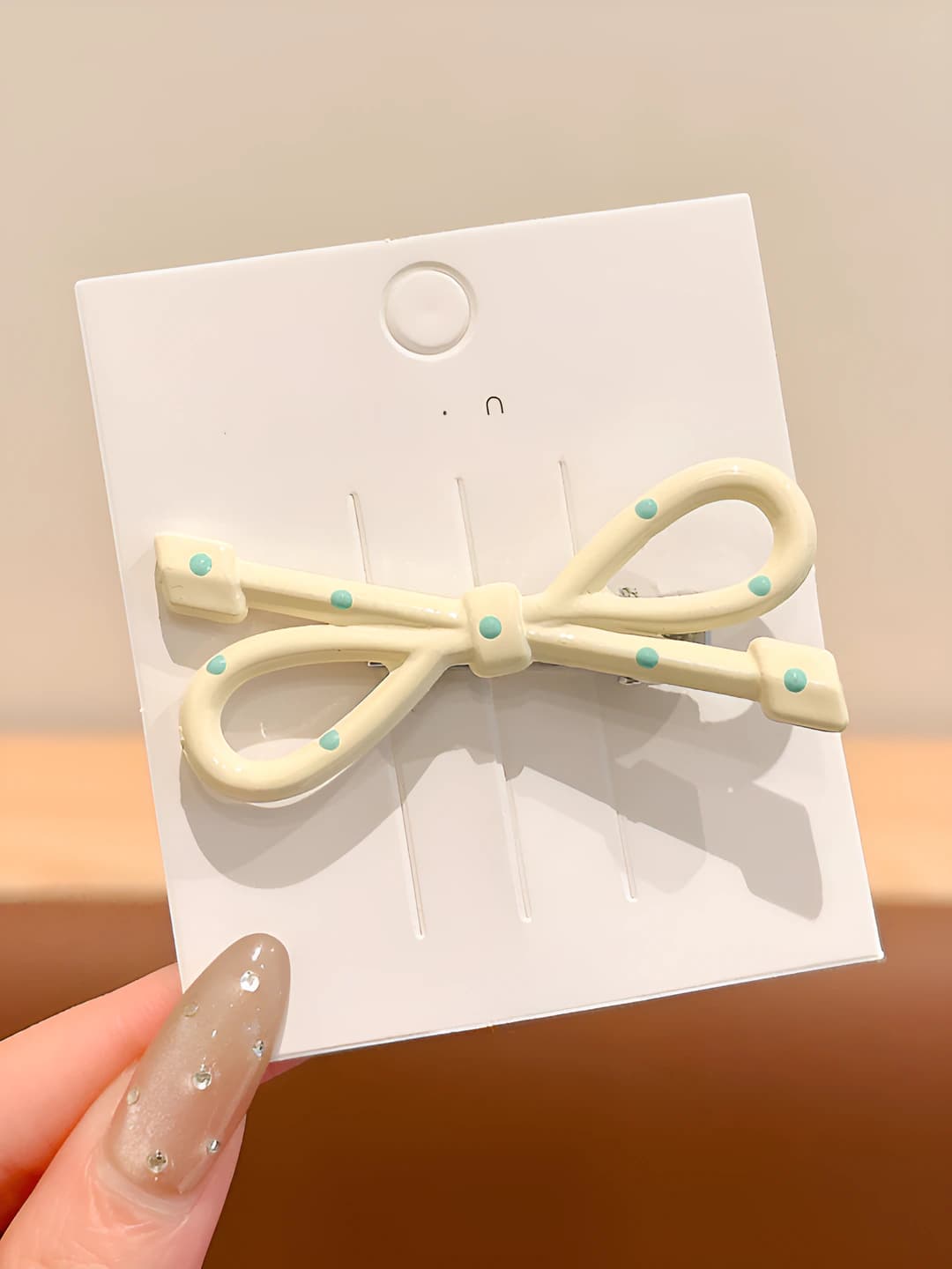 2# Beige bow, ~6 cm