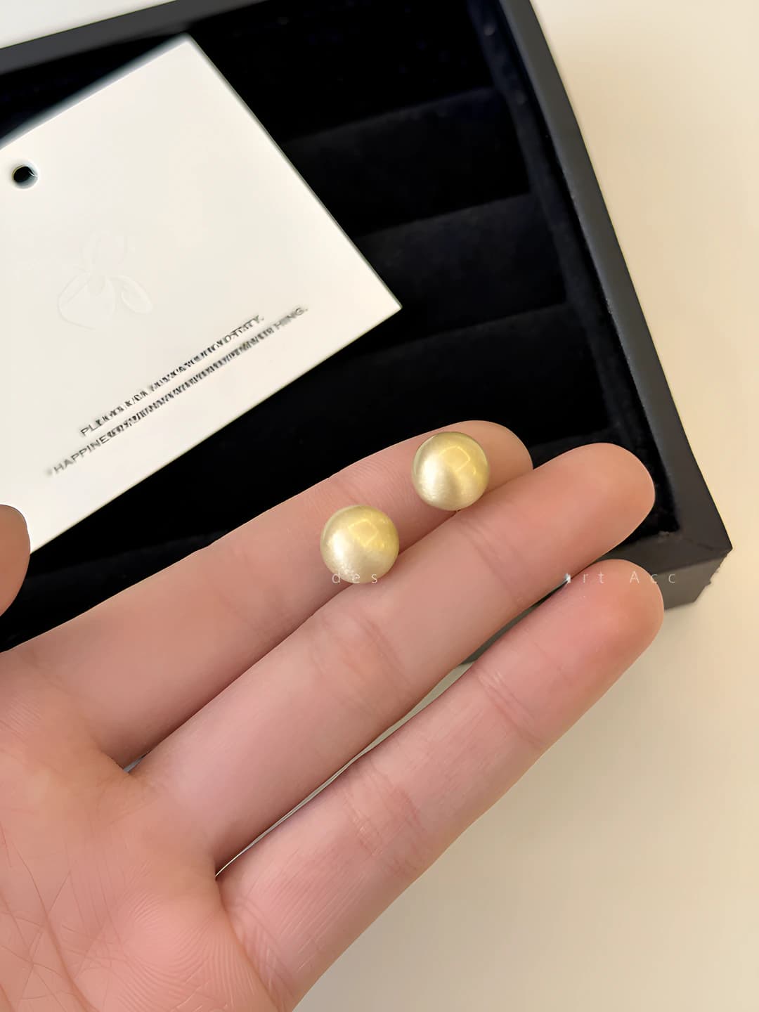 Gold ball stud earrings 1cm (silver post)