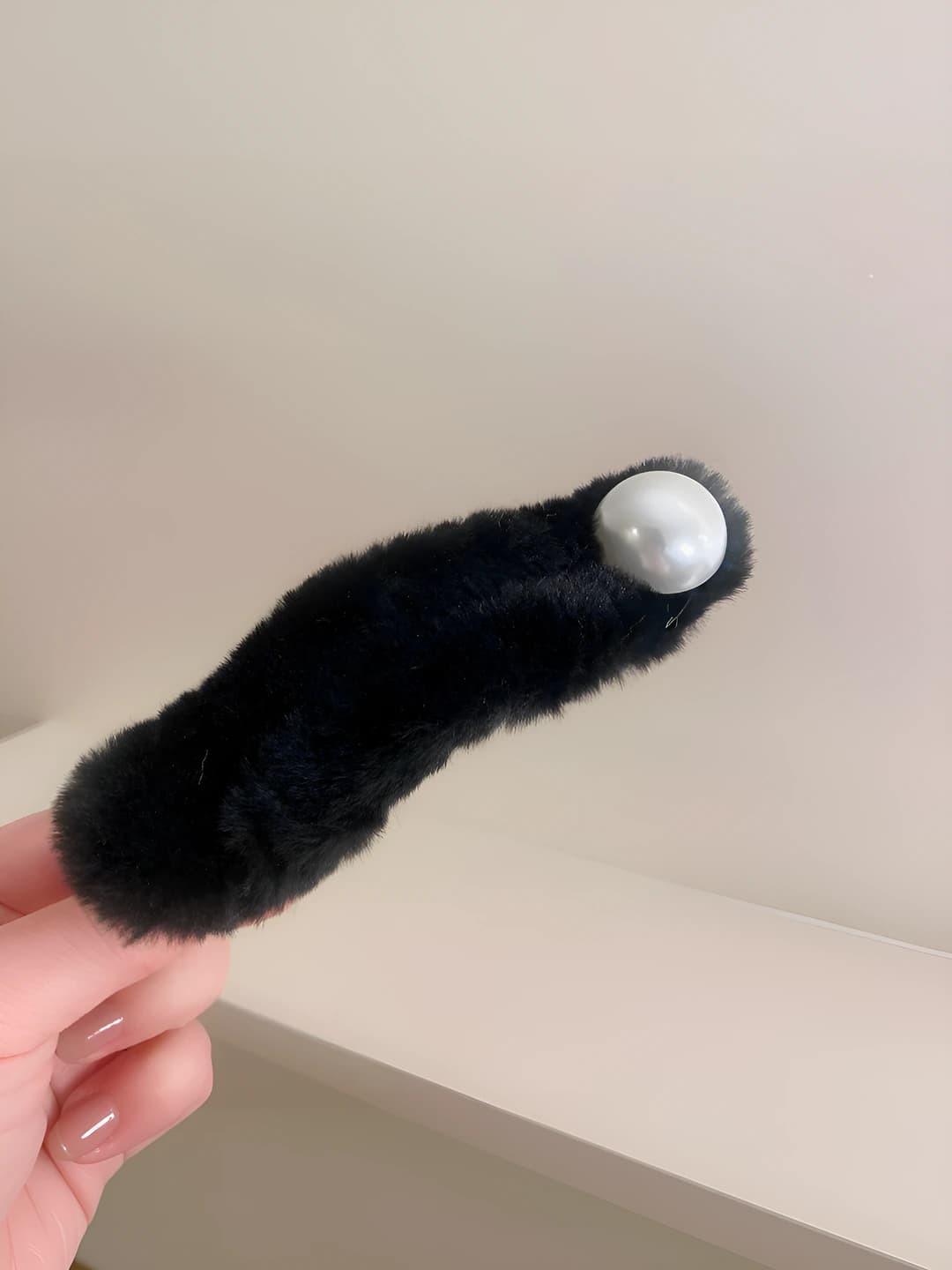 Plush black pearl duckbill - 13 cm