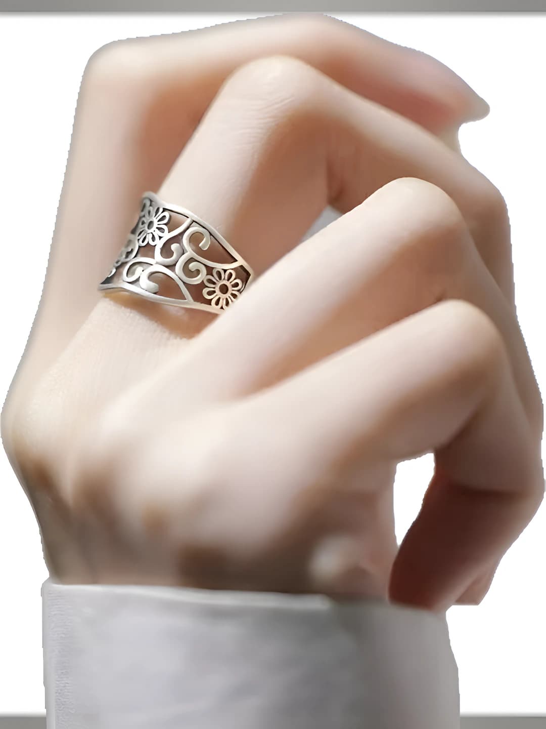 Women's adjustable copper ring with lotus pattern in retro Chinese style
