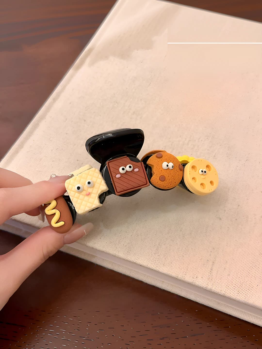 Cookie hair clip-12 cm
