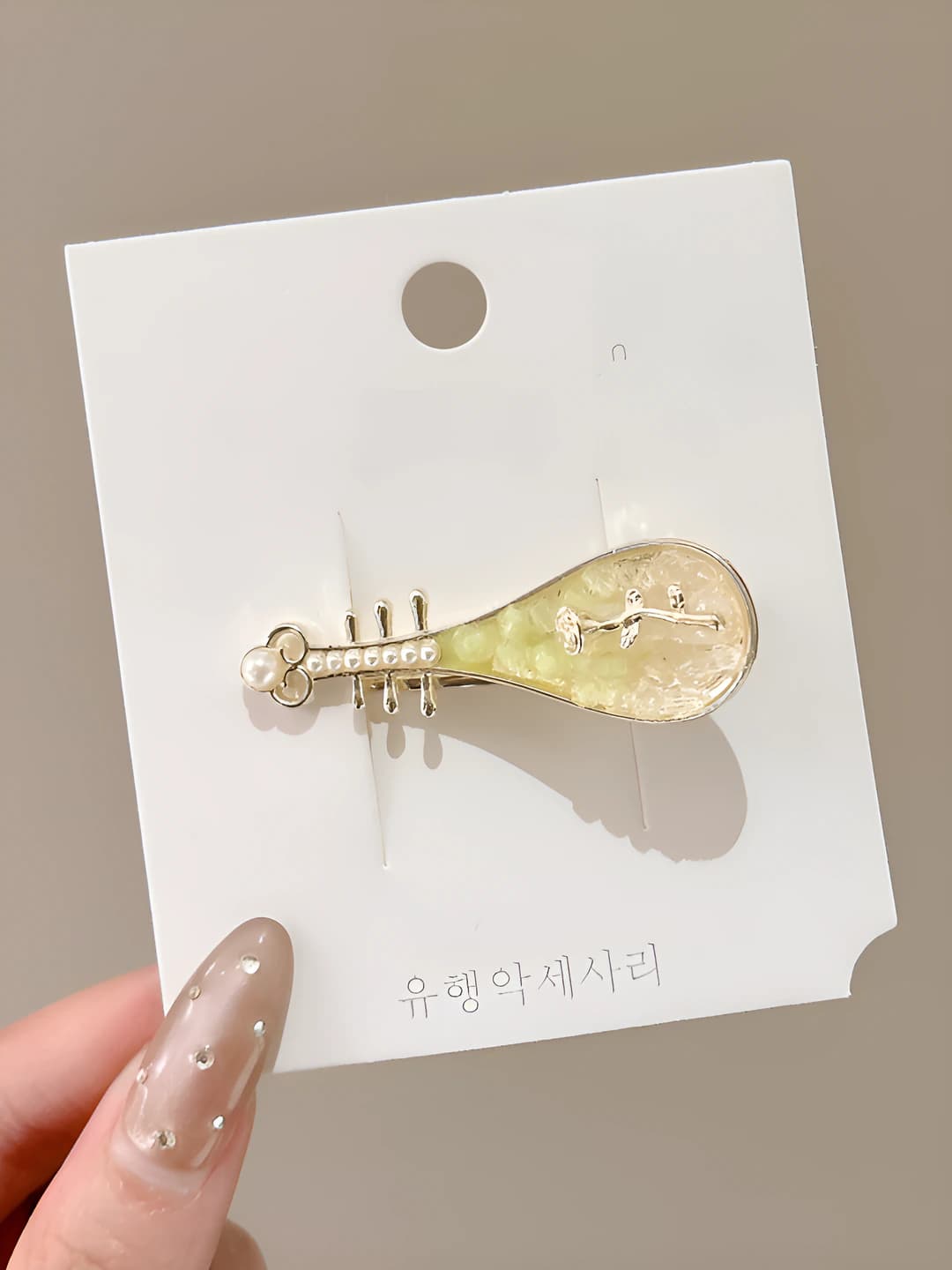 Green rose clip, 5 cm