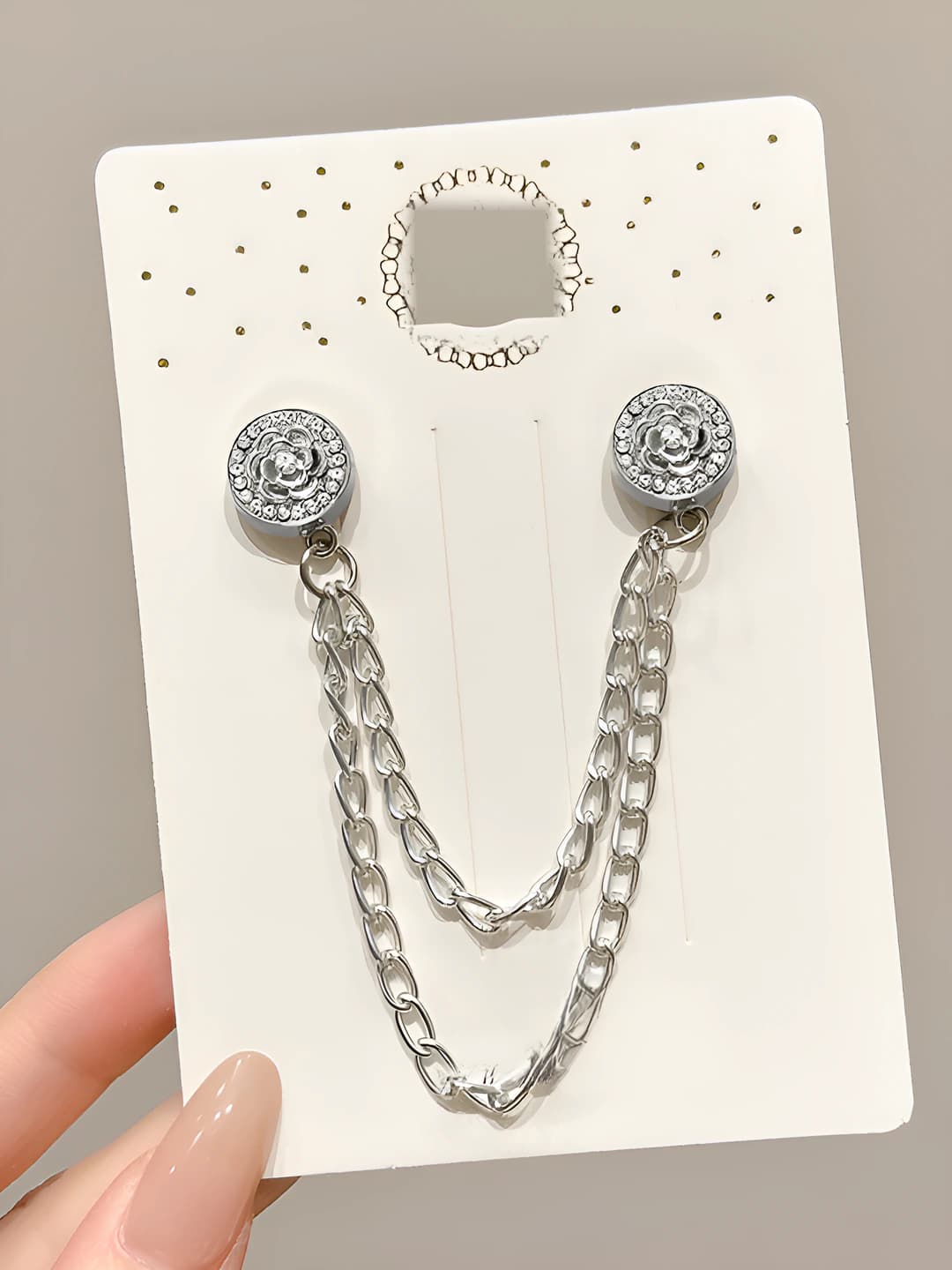 Silver flowers length 11.5 cm, circle 1.2 cm