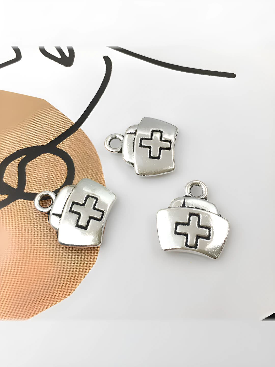 Каска медсестры 11x12mm-1.3g-10440