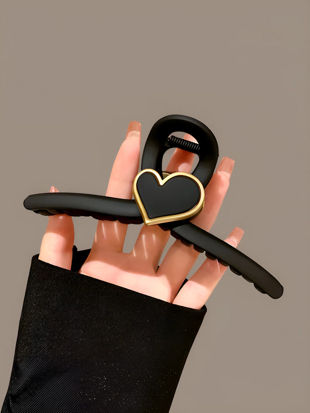 5# Black large heart clip, 13 cm