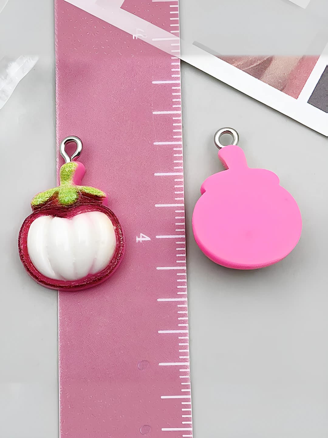 Oq rezinli mangostin 25x16x7mm-1.2g