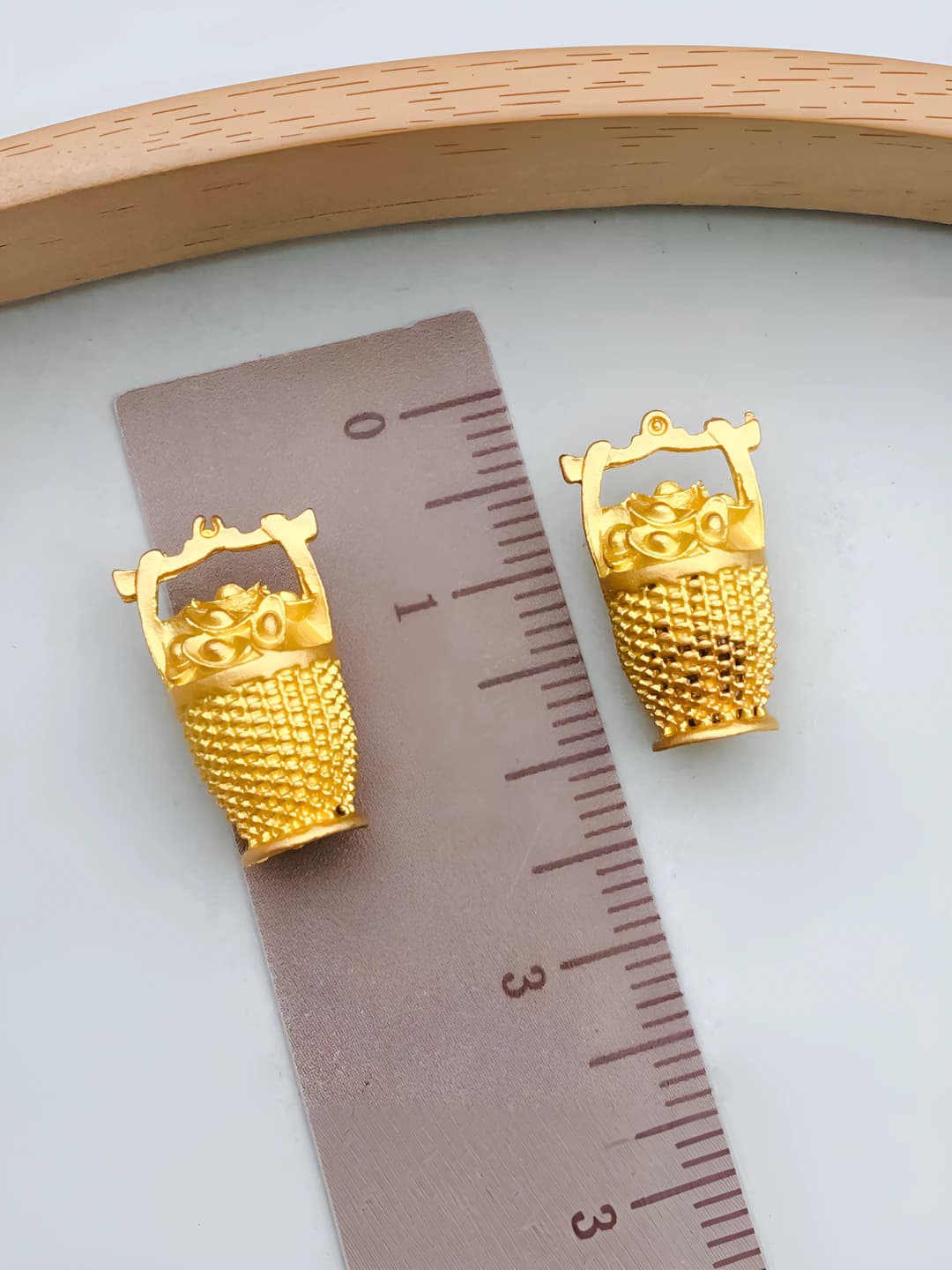 1 dona kichik oltin yuanbao, 17x10mm-3.9g