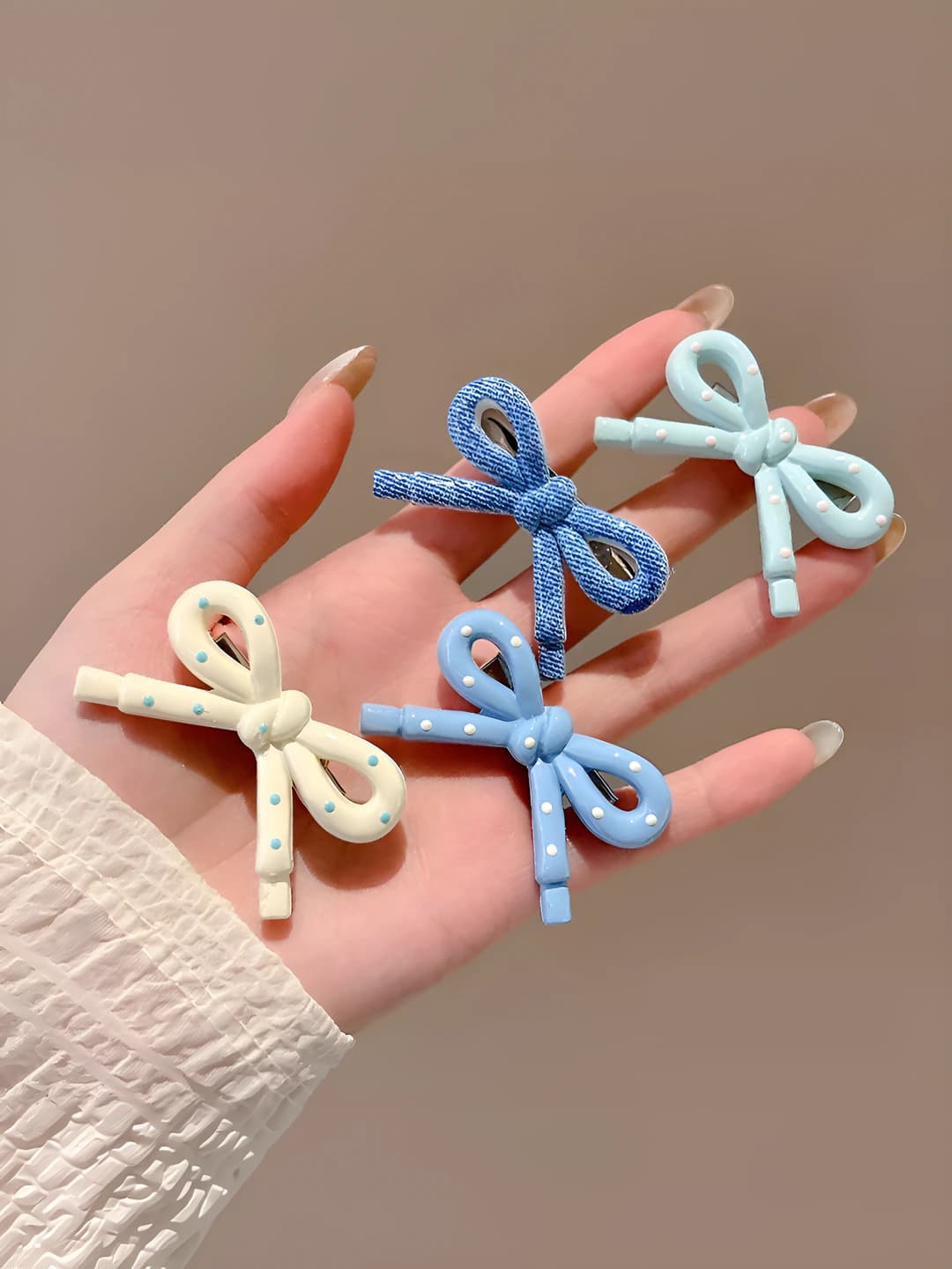 24# Blue bow, 4 pcs